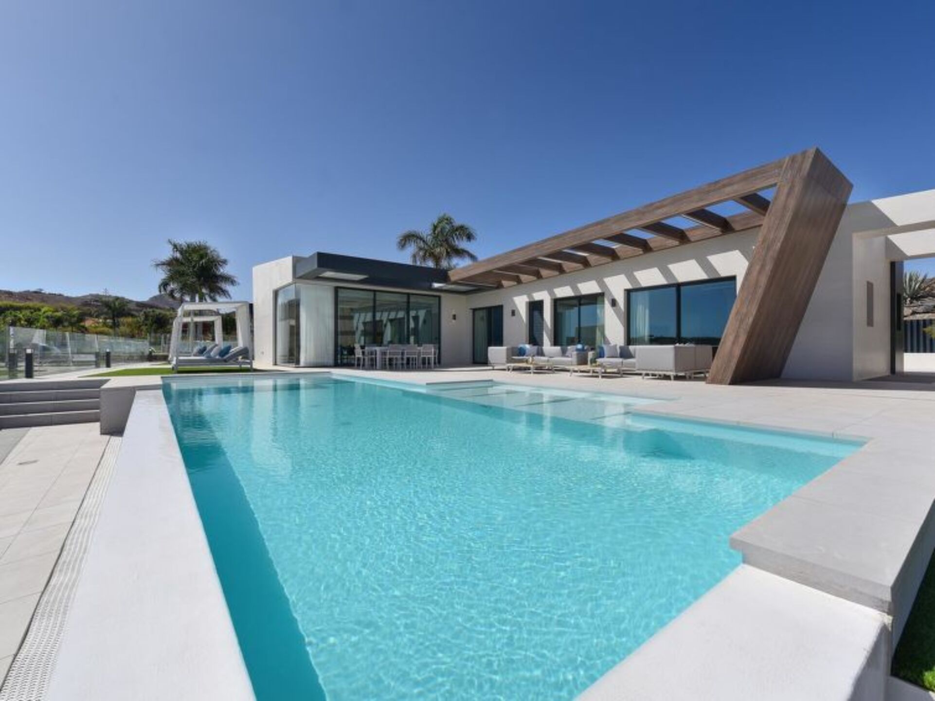 Property Image 1 - Luxury 6 Bedroom Villa, Gran Canaria Villa 1030