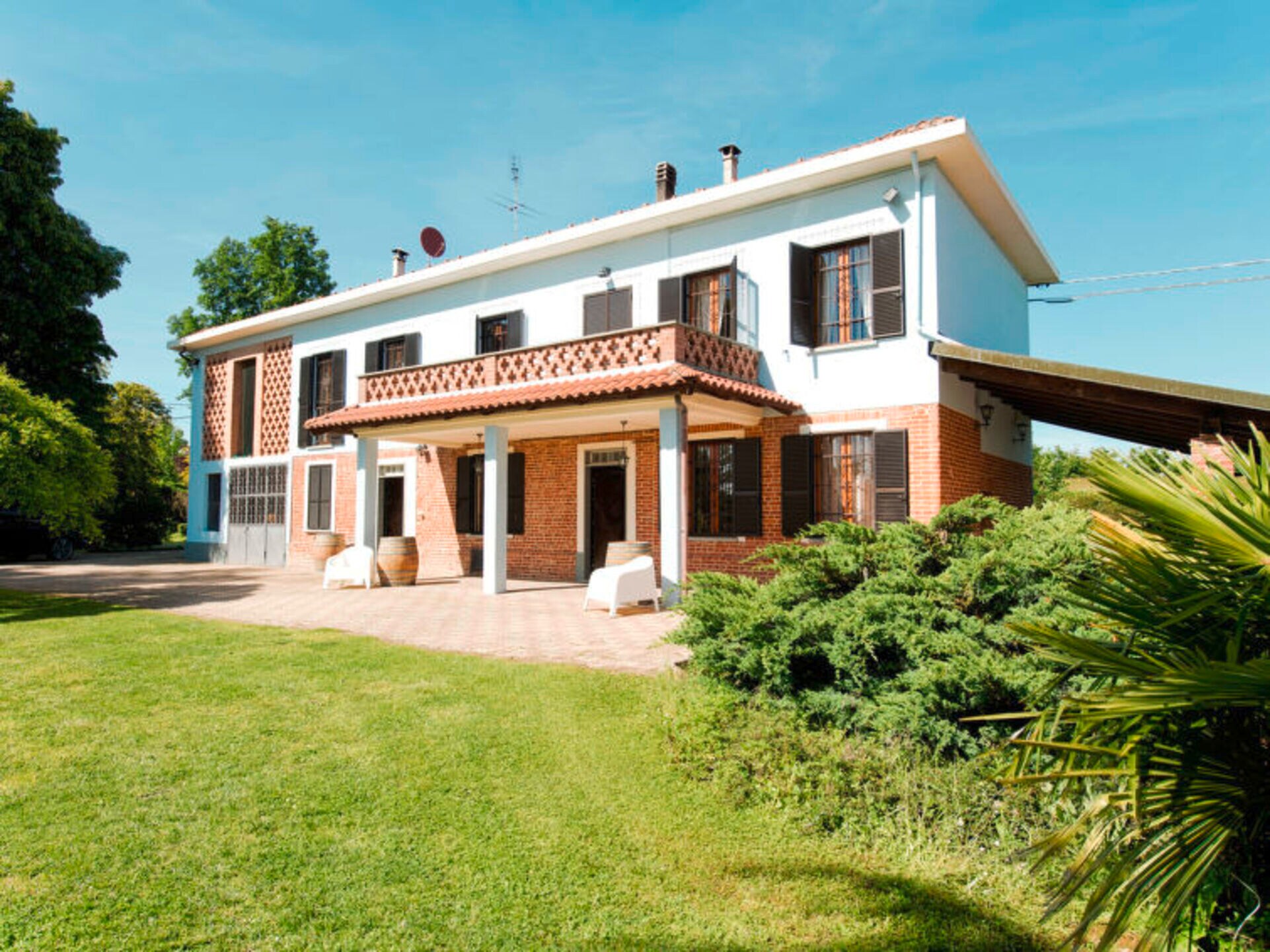 Property Image 1 - The Ultimate Villa in an Ideal Location, Piemonte Langhe & Monferrato Villa 1033