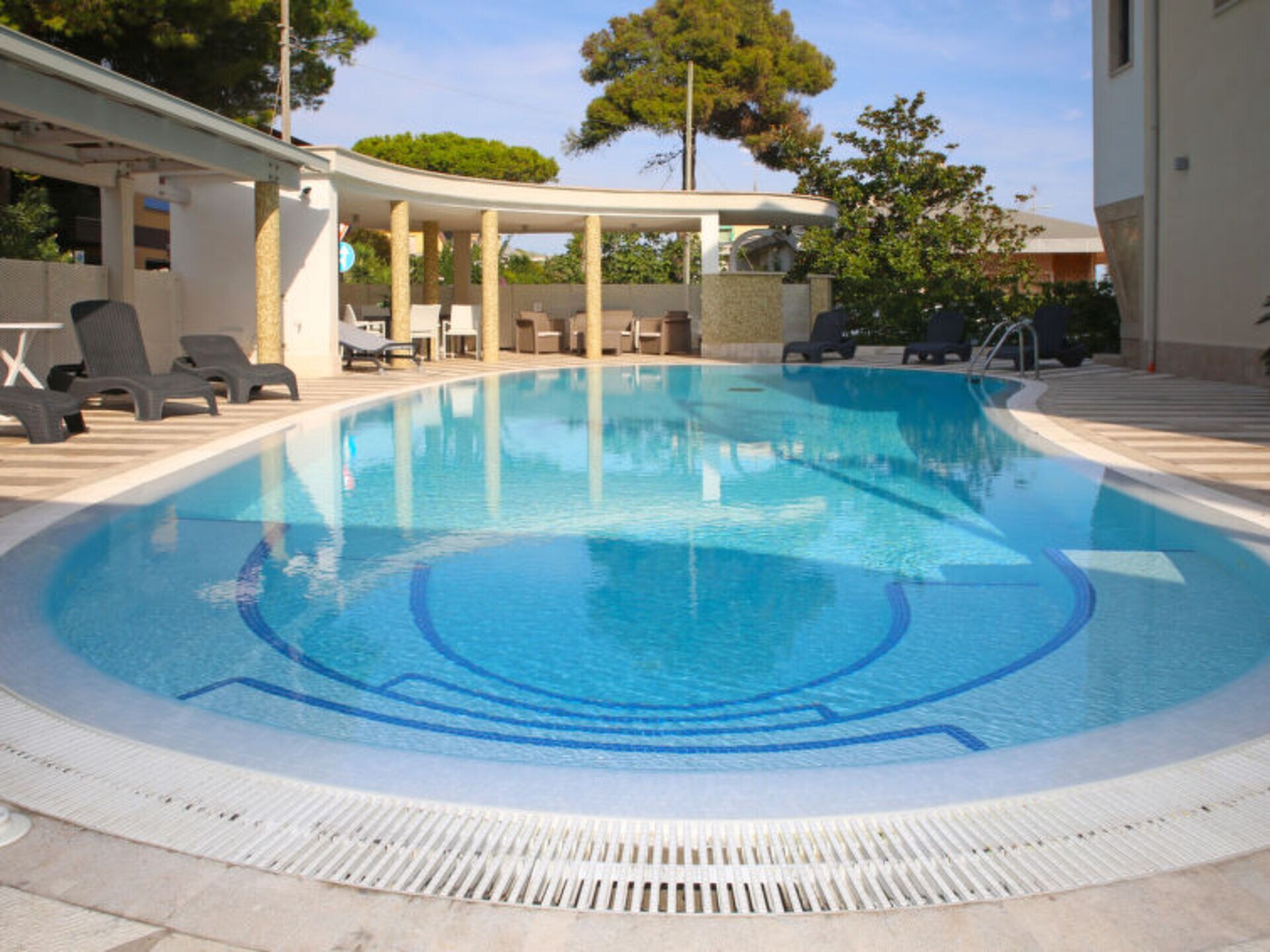 Property Image 2 - Rent Your Own Luxury Villa with 4 Bedrooms, Lazio Villa 1017