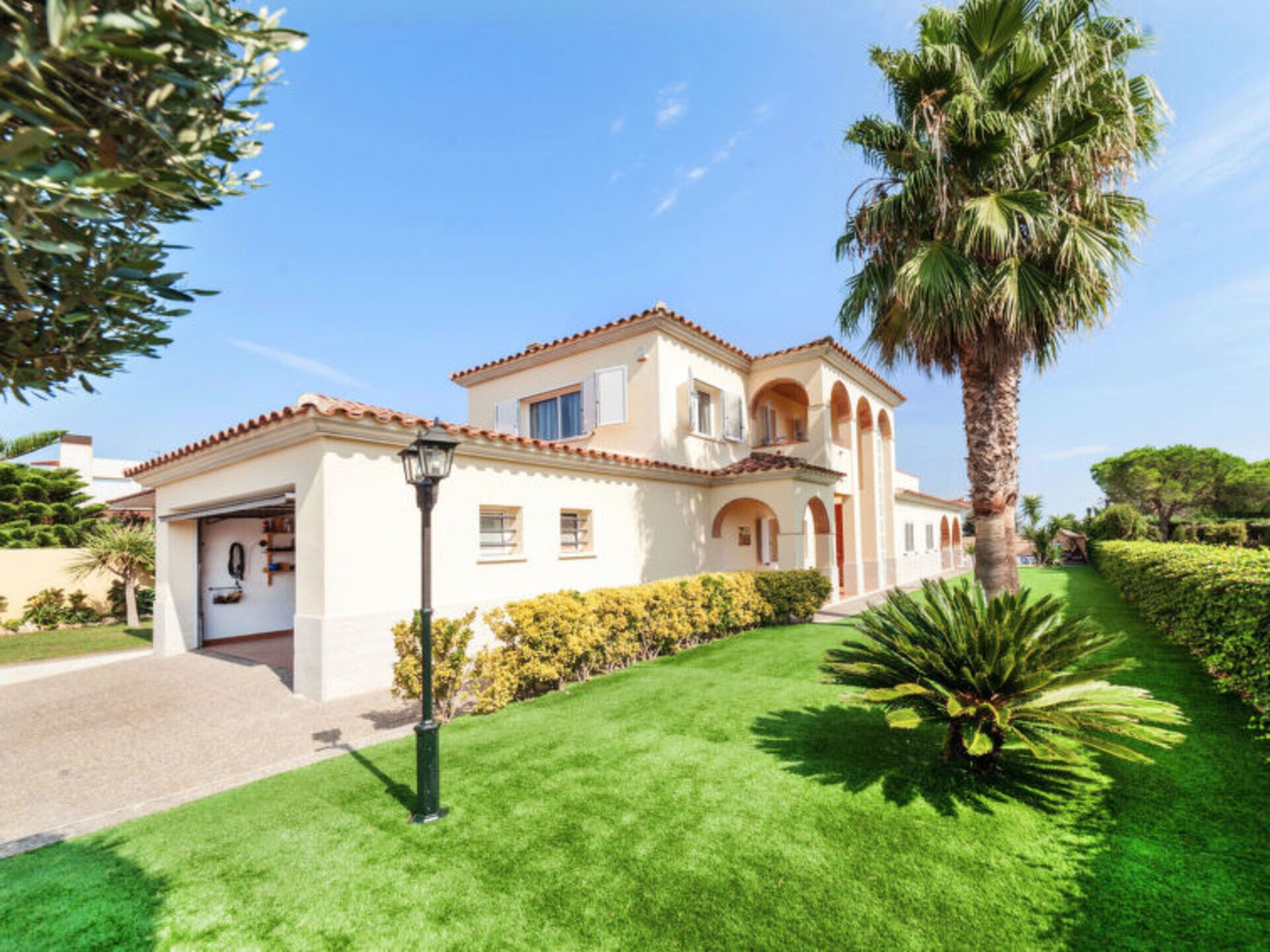 Property Image 2 - Rent Your Own Luxury Villa with 4 Bedrooms, Costa Brava Villa 1114
