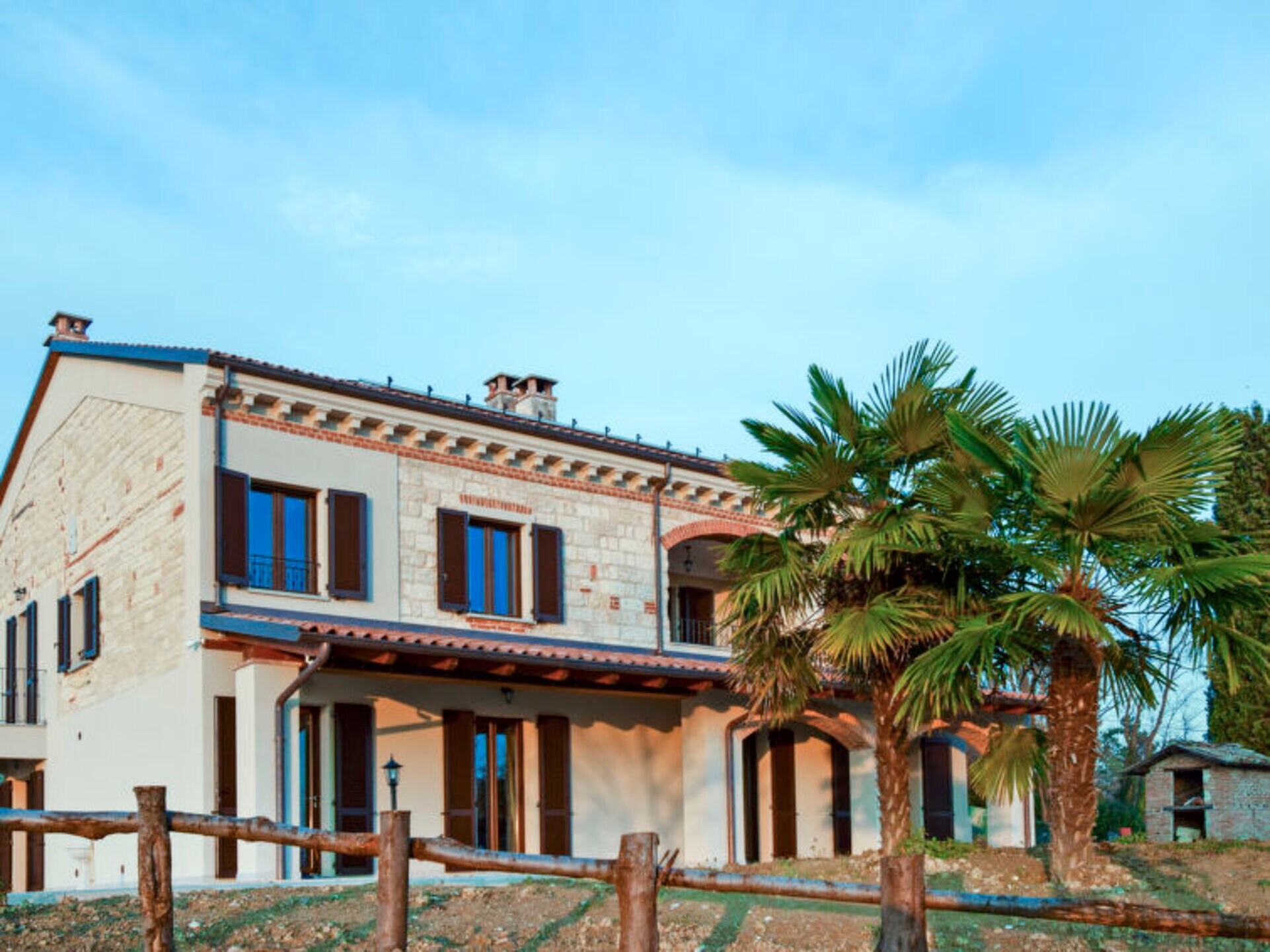 Property Image 2 - Exclusive Villa with Breathtaking Views, Piemonte Langhe & Monferrato Villa 1038