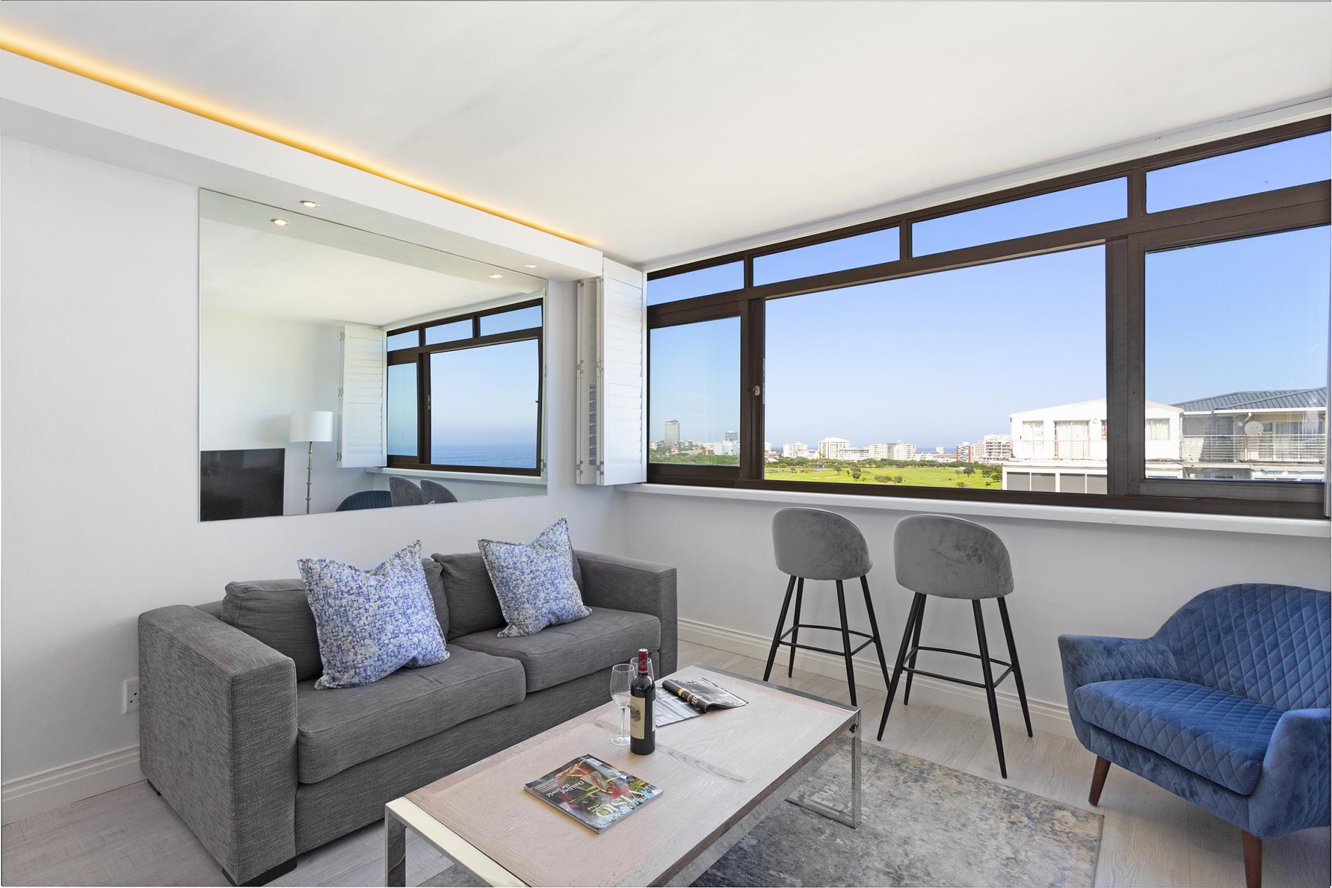 Property Image 1 - Seahill Luxury Apartment - Mouille Point