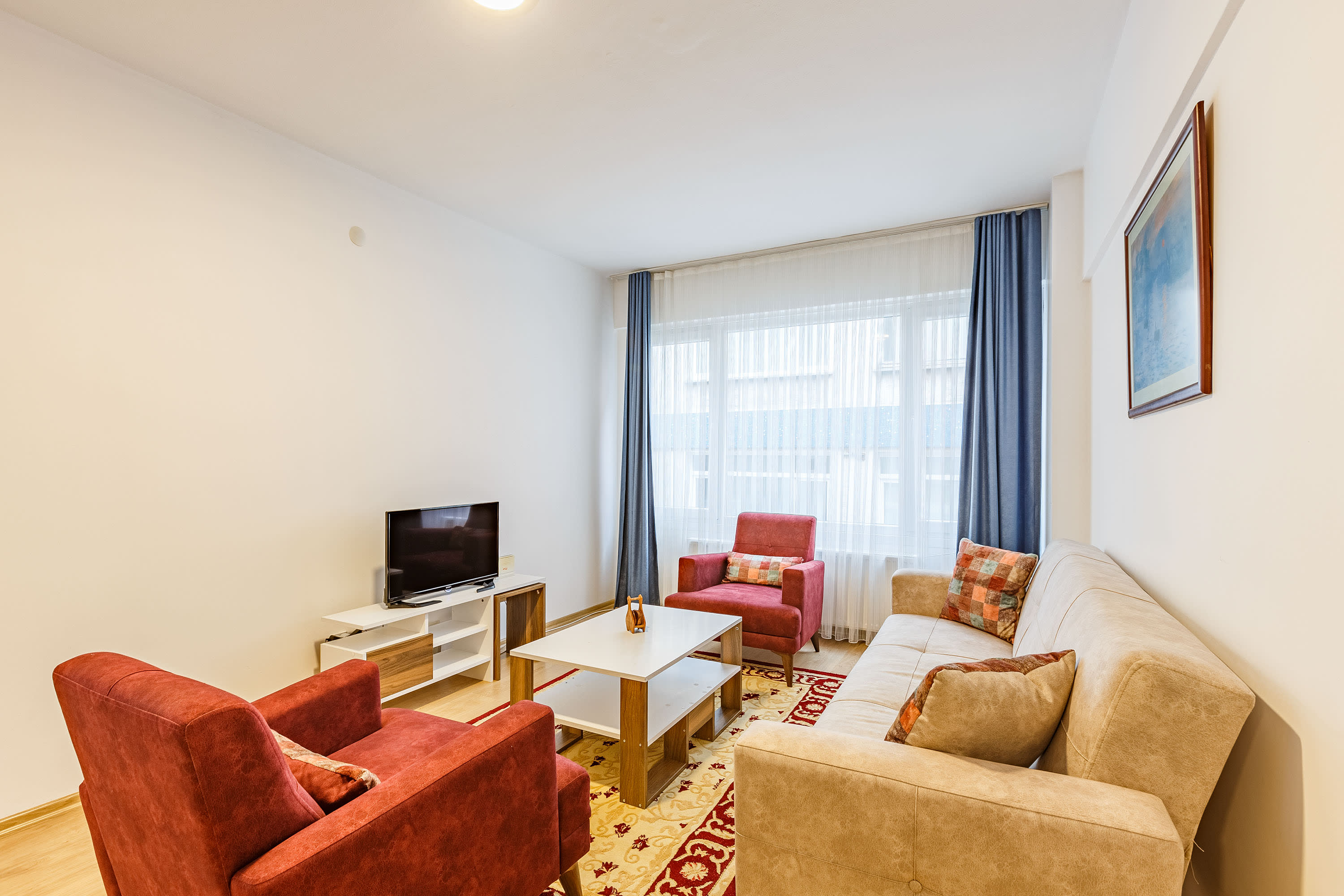 Property Image 2 - Colorful Comfortable Apartment in the Heart of Kadikoy