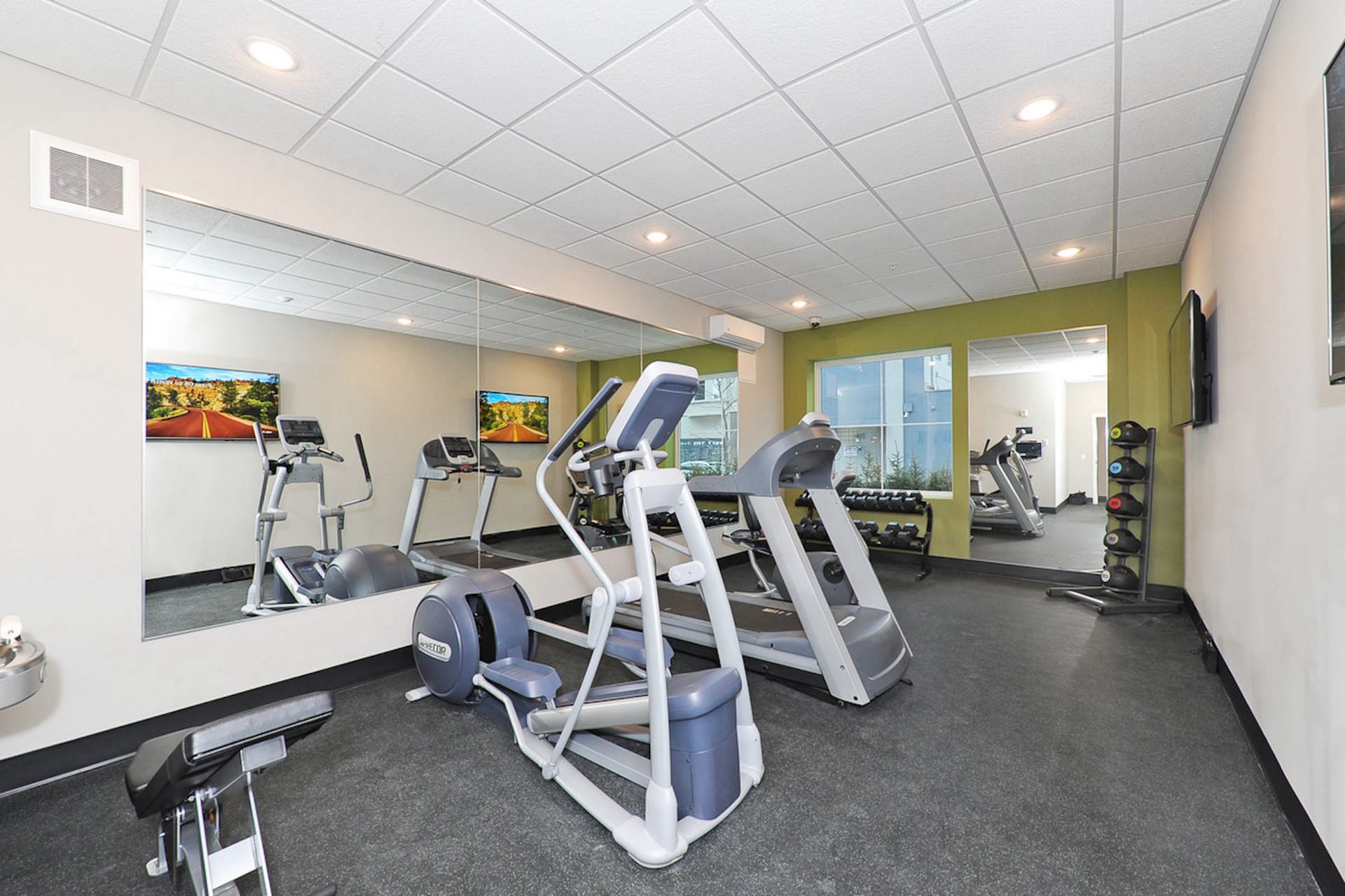 Property Image 2 - Family Friendly, Self Check-In + Gym Access | Minneapolis