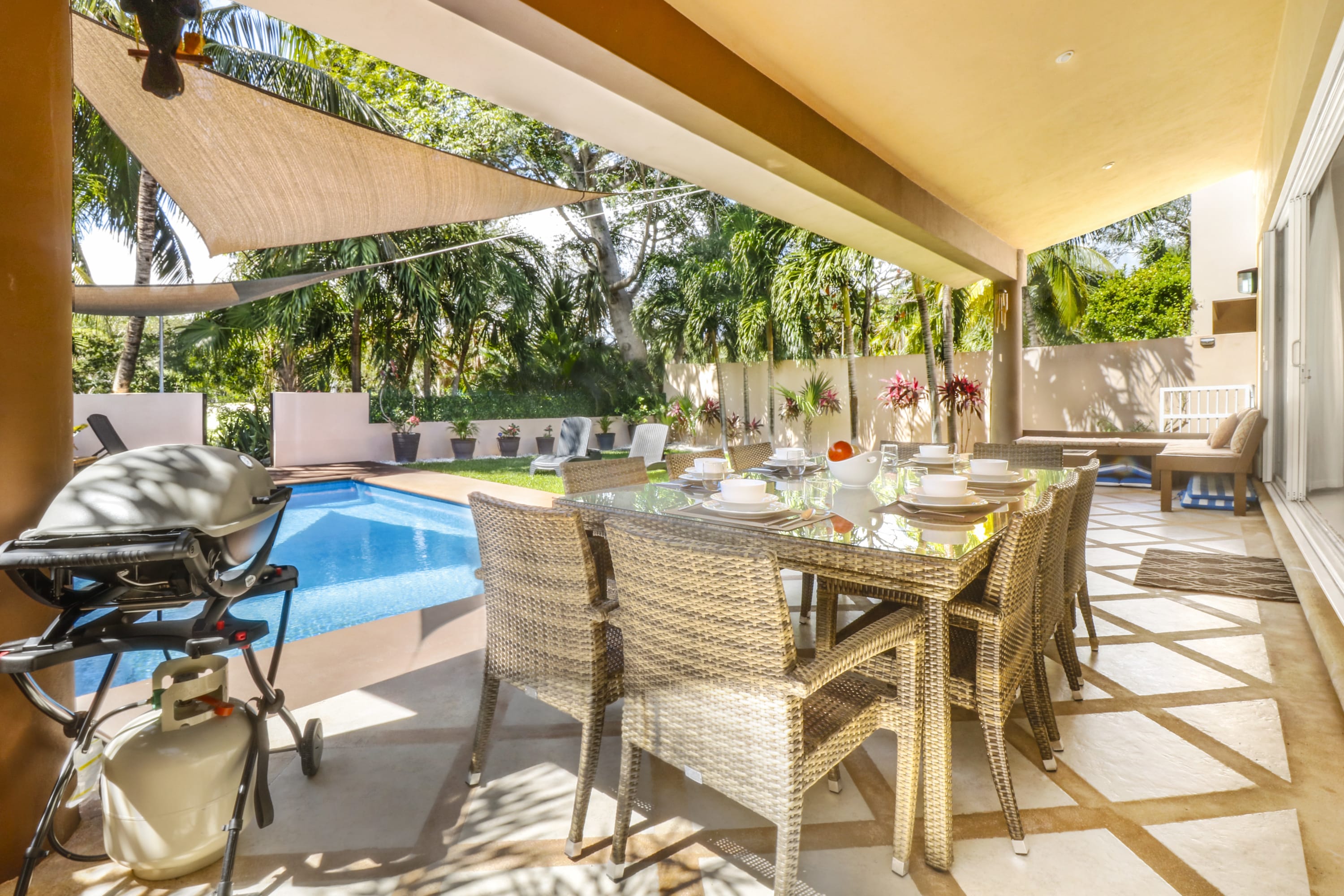 Property Image 1 - Perfect Stay! Renovated Pool! Private 4BR Villa.
