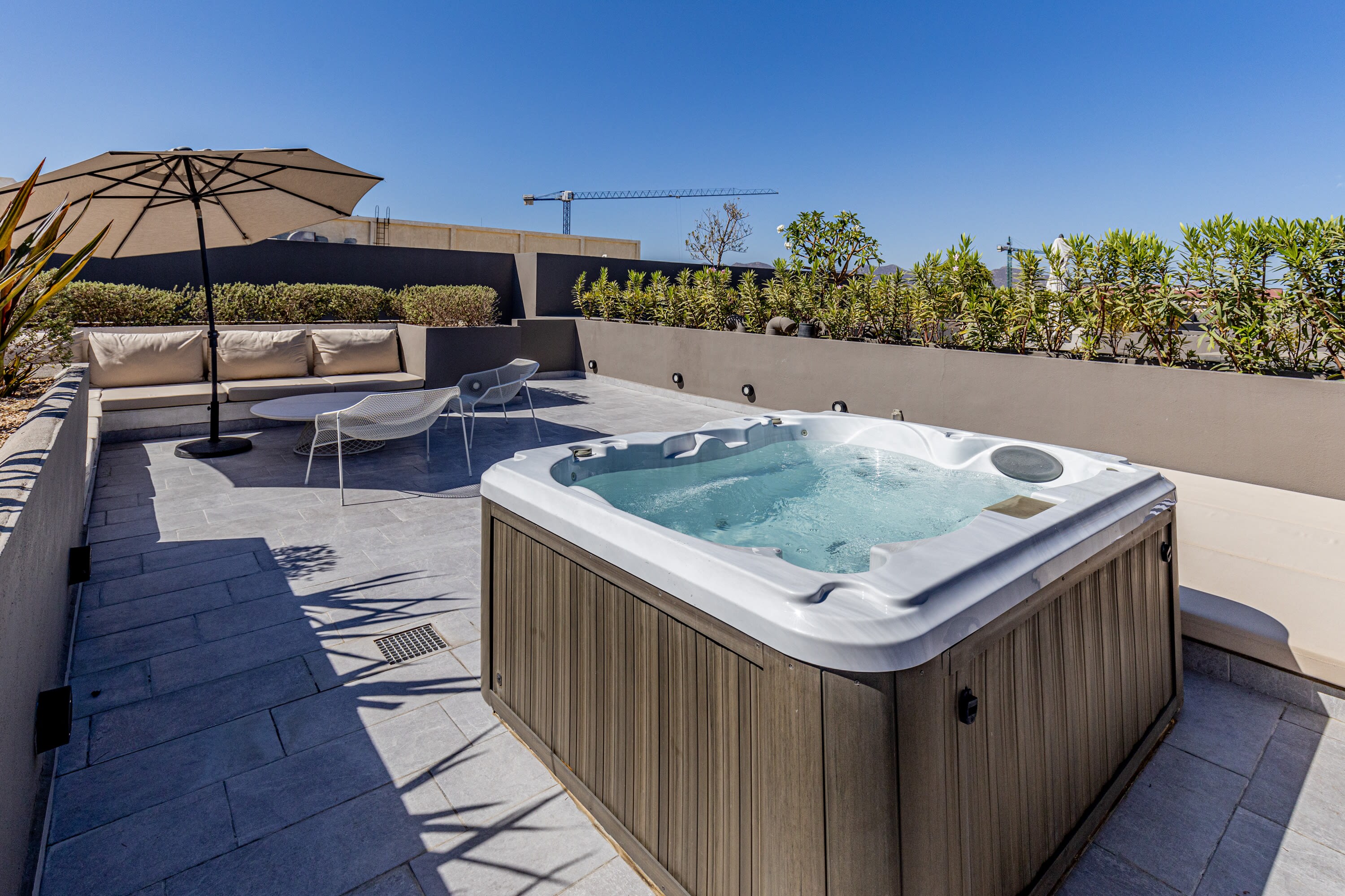 Property Image 2 - Amazing Private Home with Rooftop Terrace and Jacuzzi