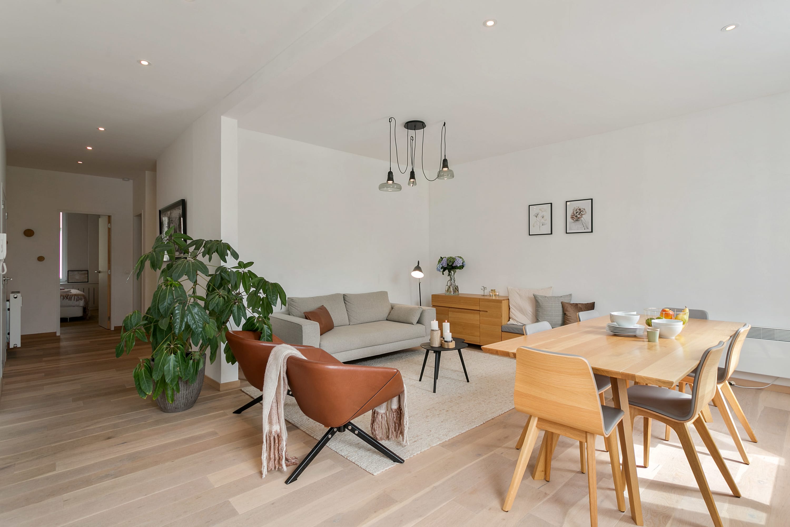 Property Image 1 - Beautifully Renovated Apartment on Market Square