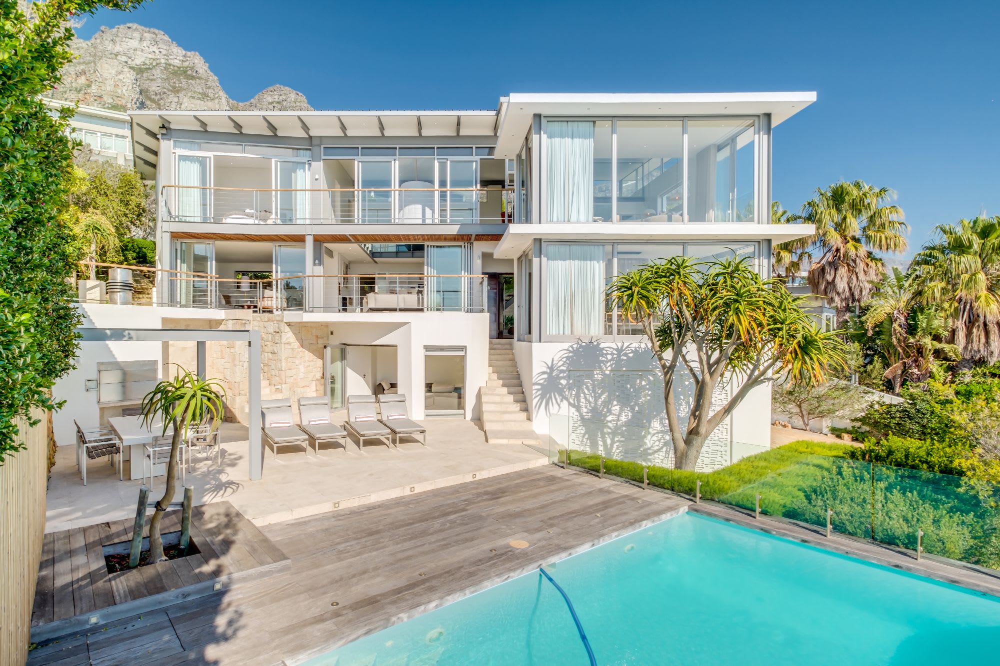 Property Image 1 - Multi-level Camps Bay Villa with Magestic Ocean Views (Mavambo)