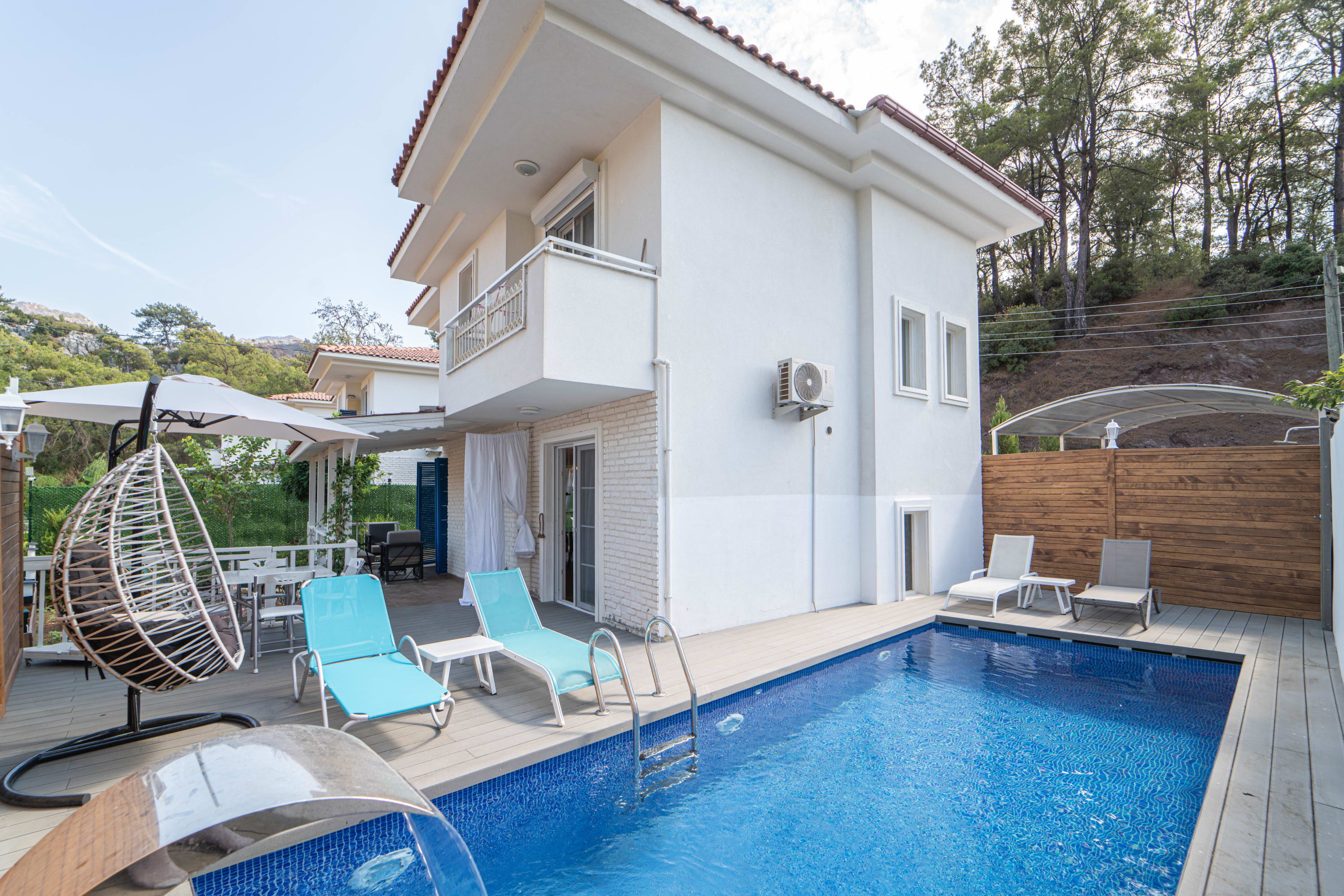 Property Image 1 - Exceptional Lovely Villa with Pool Garden in Miramis