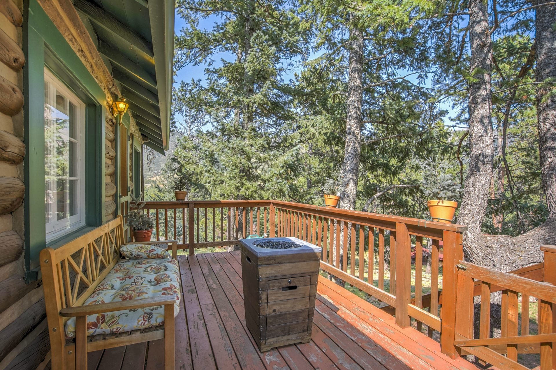 Property Image 2 - Wine Gazebo | Pikes Peak Mountain Log Cabin for 2