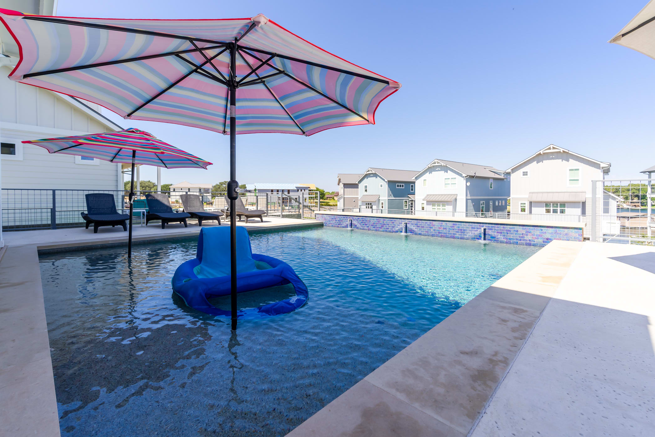 Property Image 2 - Lakeside Luxury Villa with Swimming Pool, Boat Lift