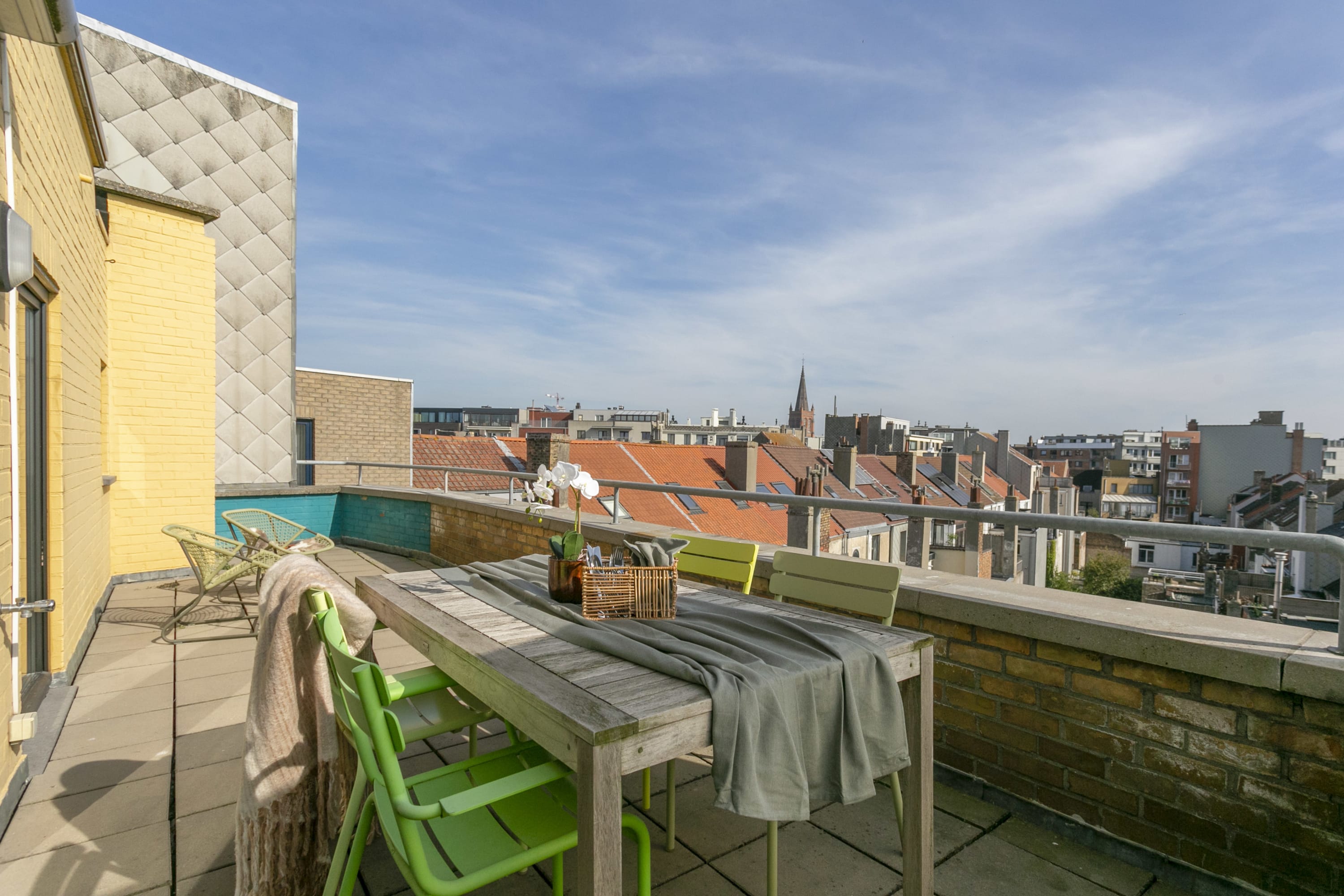 Property Image 1 - Bright apartment with spacious terrace and stunning view