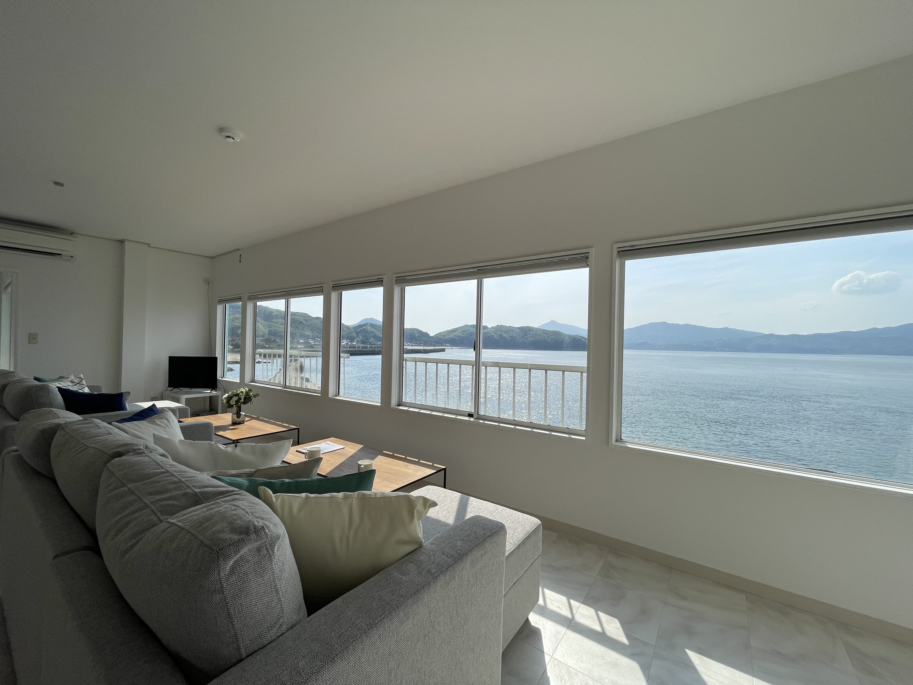 Property Image 2 - Splendid House with Gorgeous Ocean Views