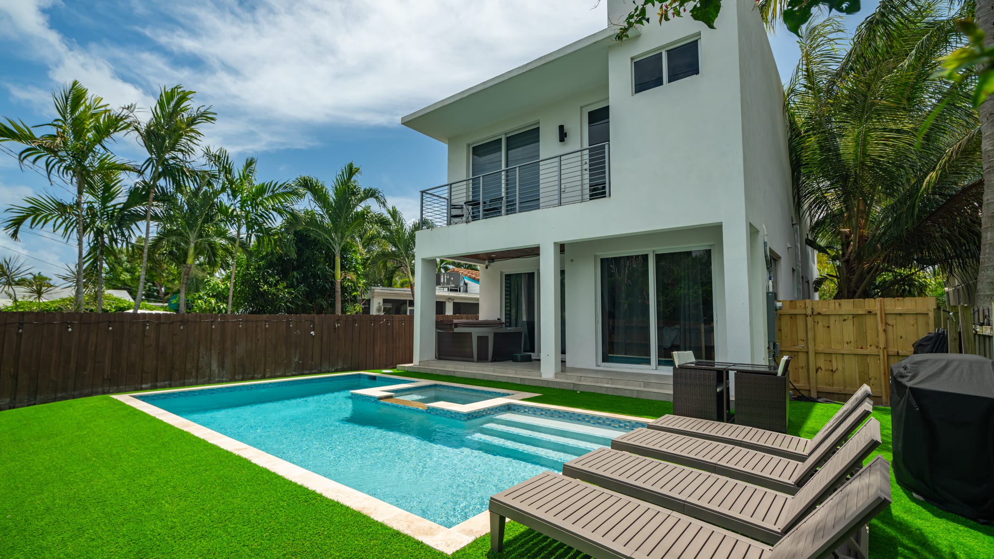 Property Image 2 - 2020 Built Modern Luxe Home Heated Pool & Jacuzzi
