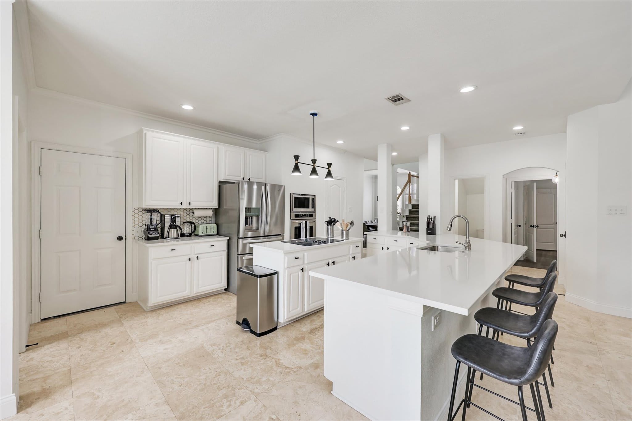 This fully equipped kitchen is grand, majestic, and spacious! You’ll have a swell time cooking here!