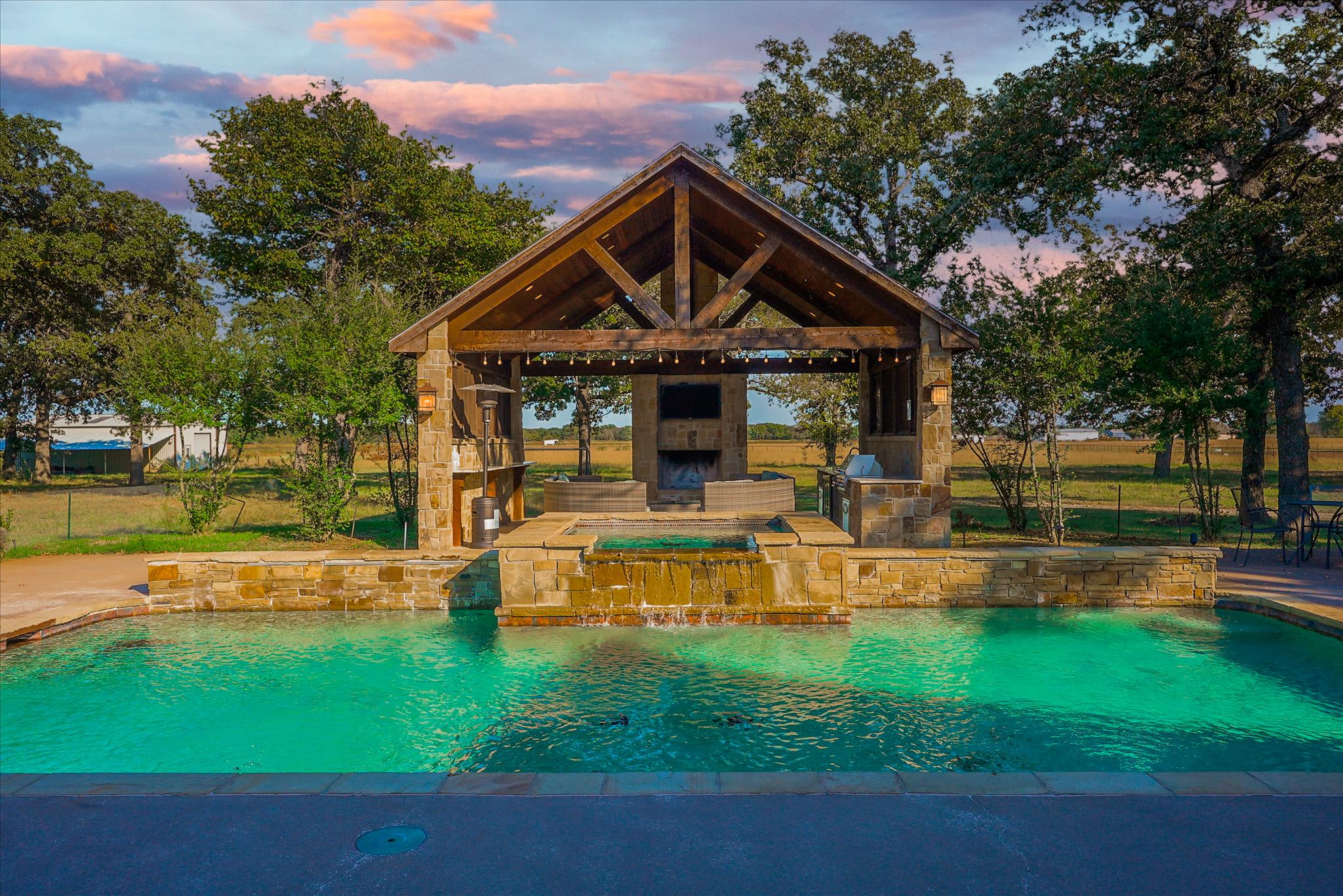 Pilot Point Ranch w/ Private POOL