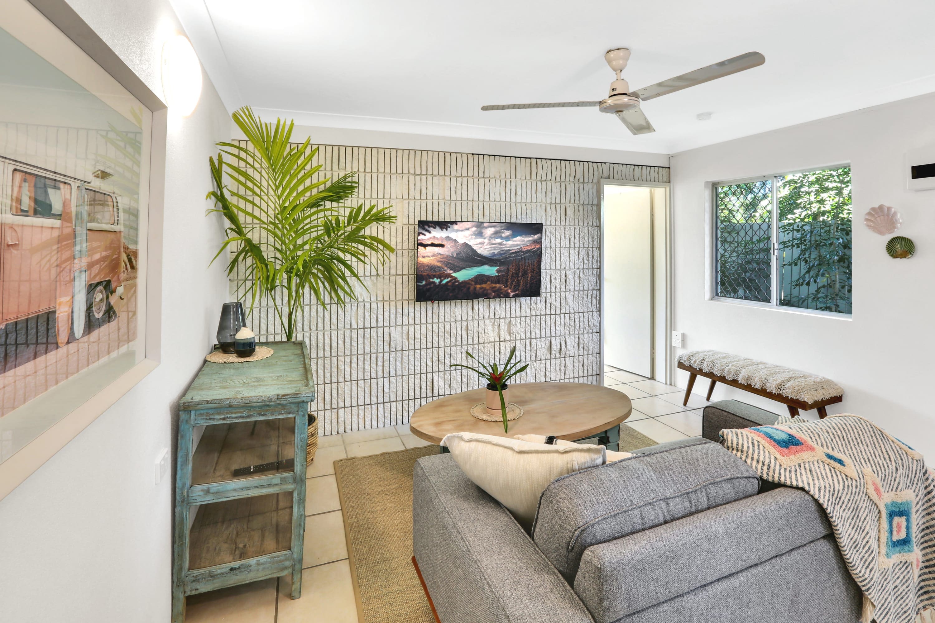 Property Image 2 - Stylish Apartment with BBQ in Cairns