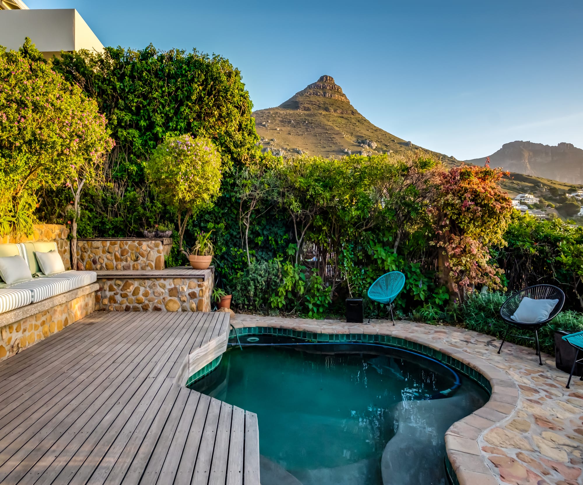 Property Image 2 - Exquisite Villa with Pool in Llandudno, Cape Town