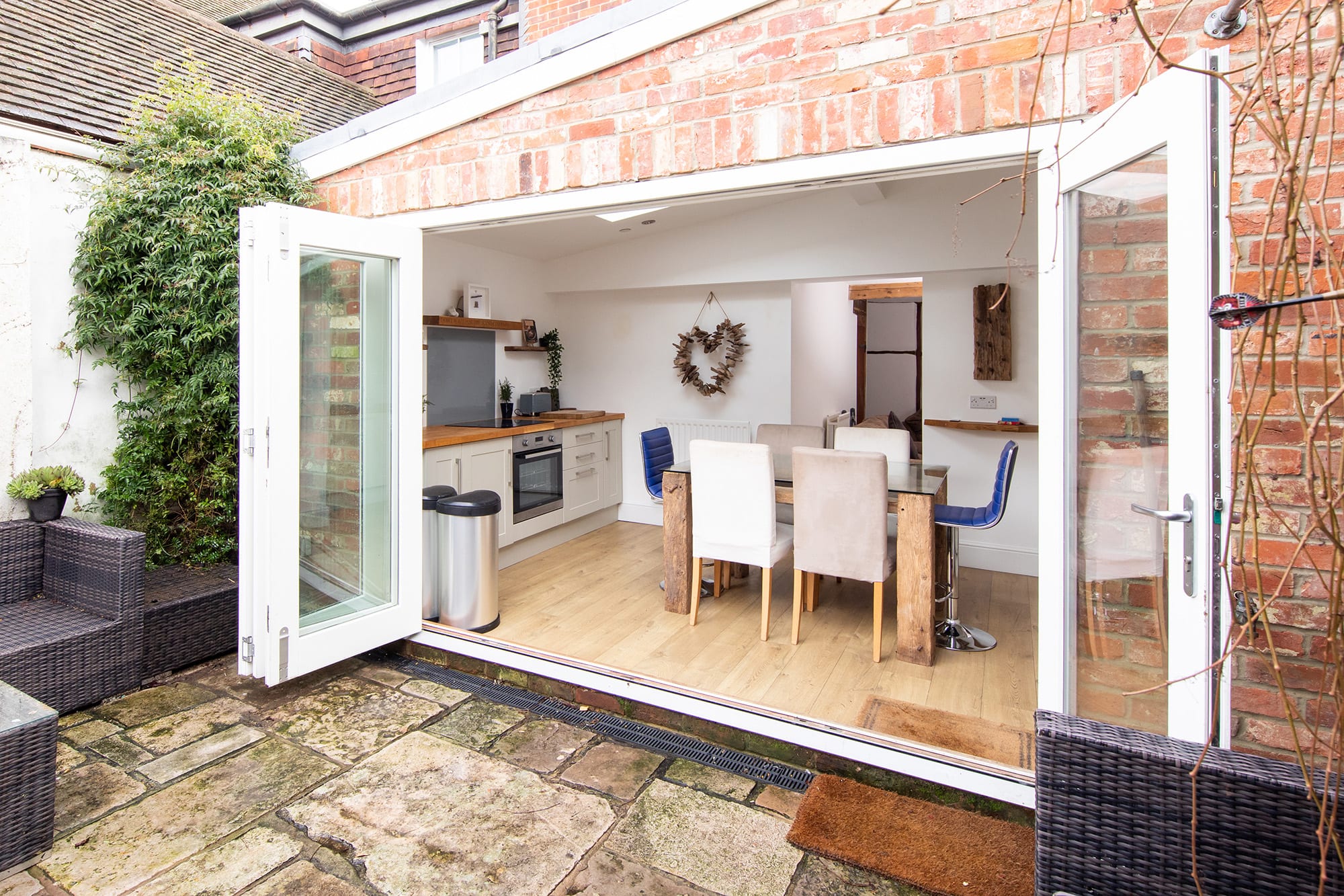 Property Image 1 - Beautiful Townhouse in Centre Chichester ~ Sauna