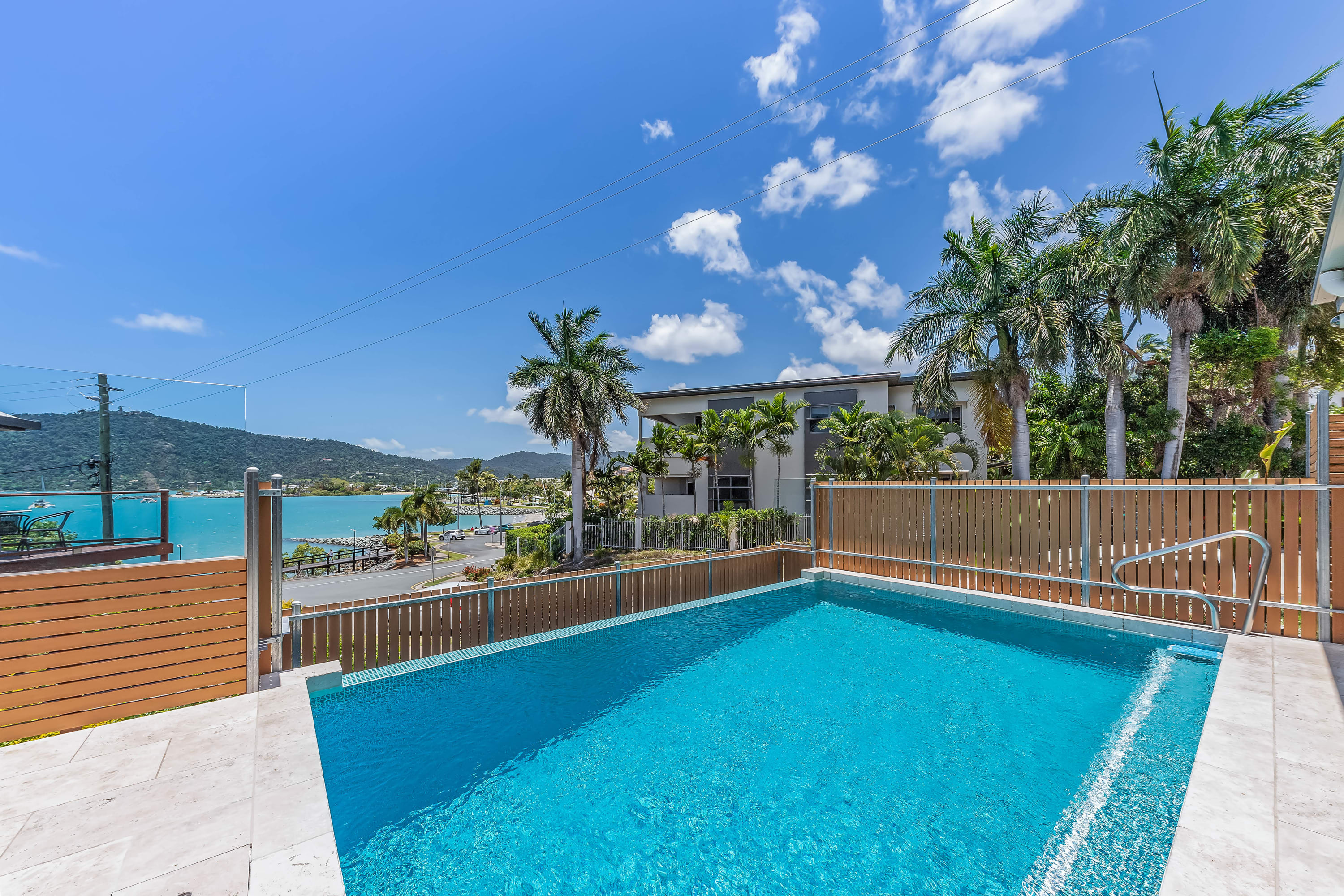 Property Image 1 - Stunning Holiday Home in Airlie Beach 