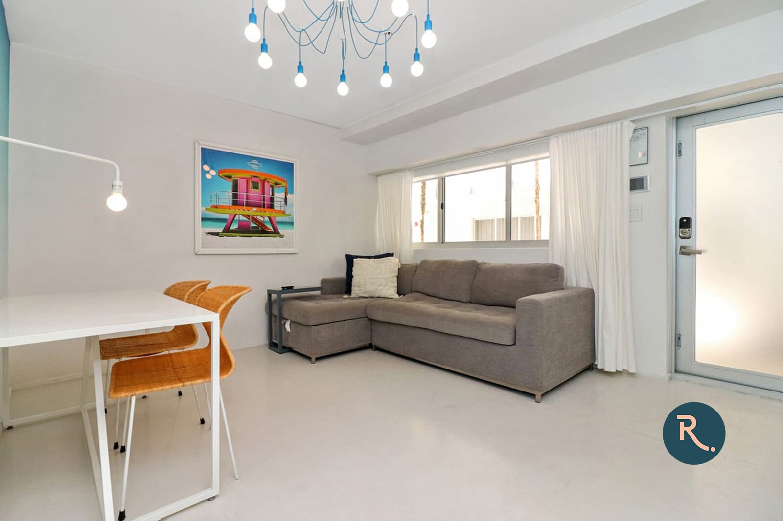 Property Image 1 - Collins Ave | 1 Block to Beach | Rooftop Pool | 1 Bed 1 Bath
