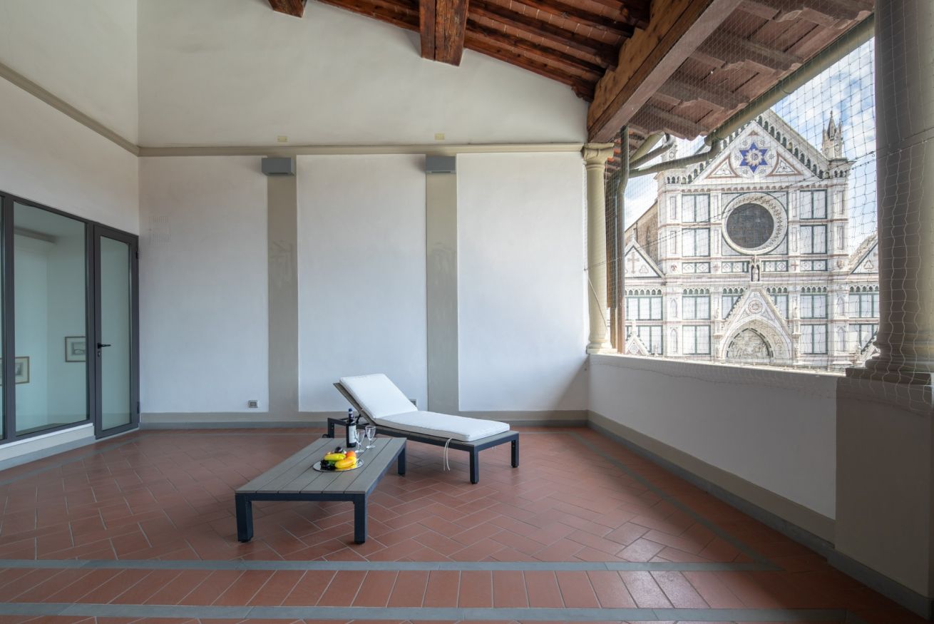 Property Image 2 - Exceptional Apartment Overlooking Piazza Santa Croce