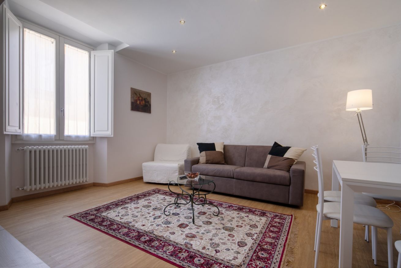 Property Image 1 - Lovely Renovated Apartment with Modern Interiors