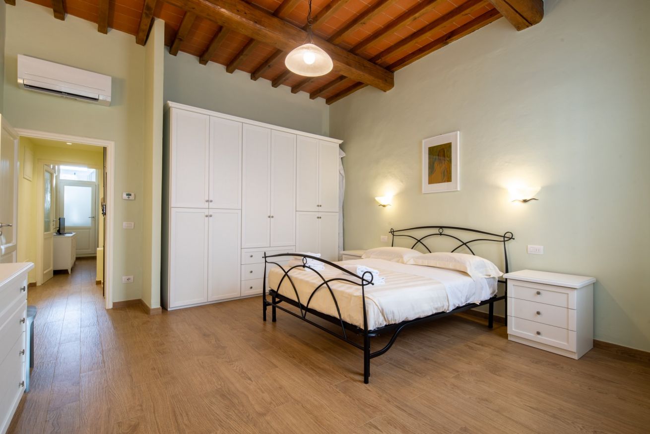 Property Image 1 - Bright Welcoming Apartment in the Middle of Florence