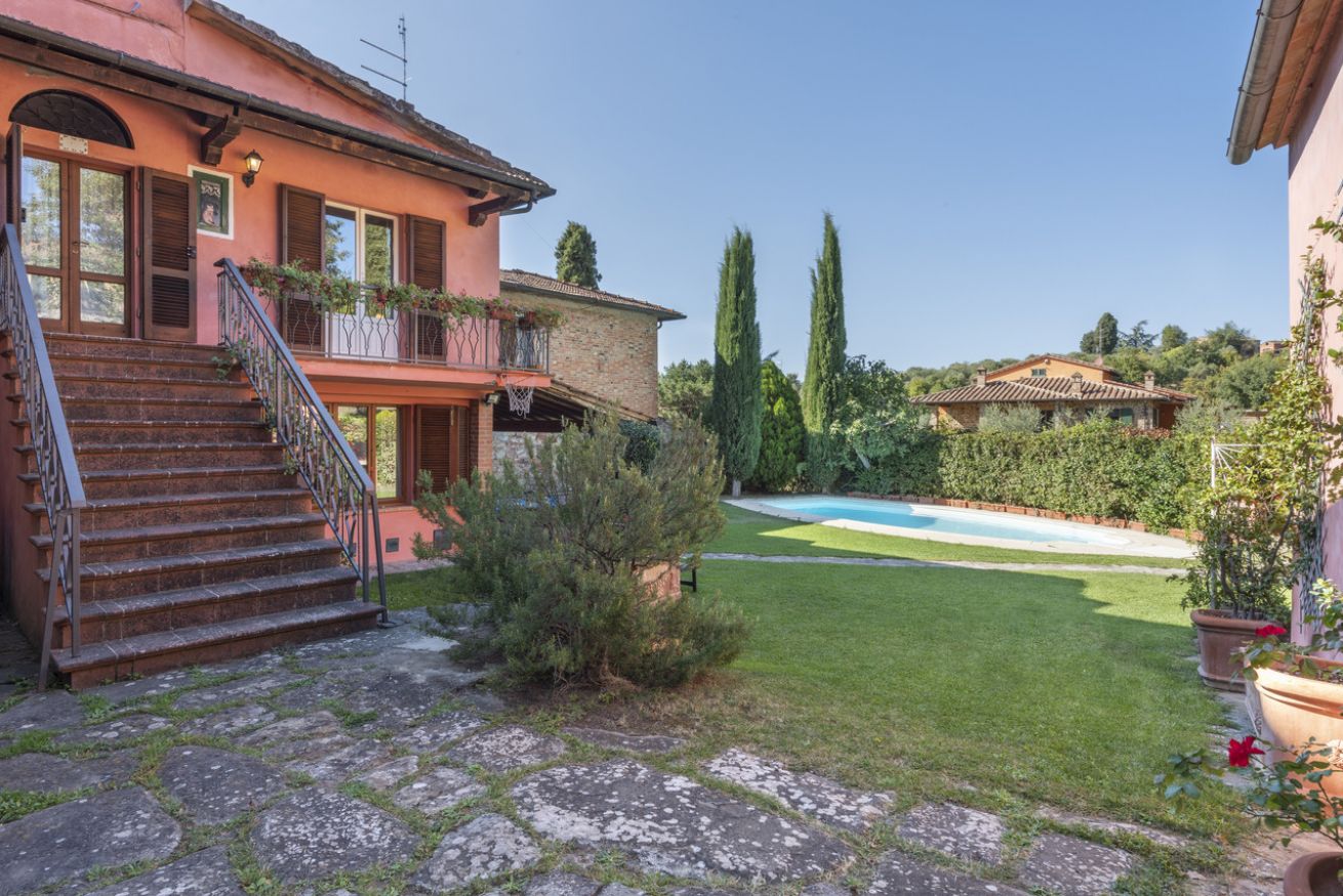 Property Image 1 - Cozy stone villa in the sunny south of Tuscany
