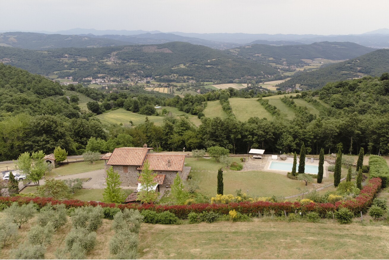Property Image 2 - Panoramic Villa in the Umbrian countryside