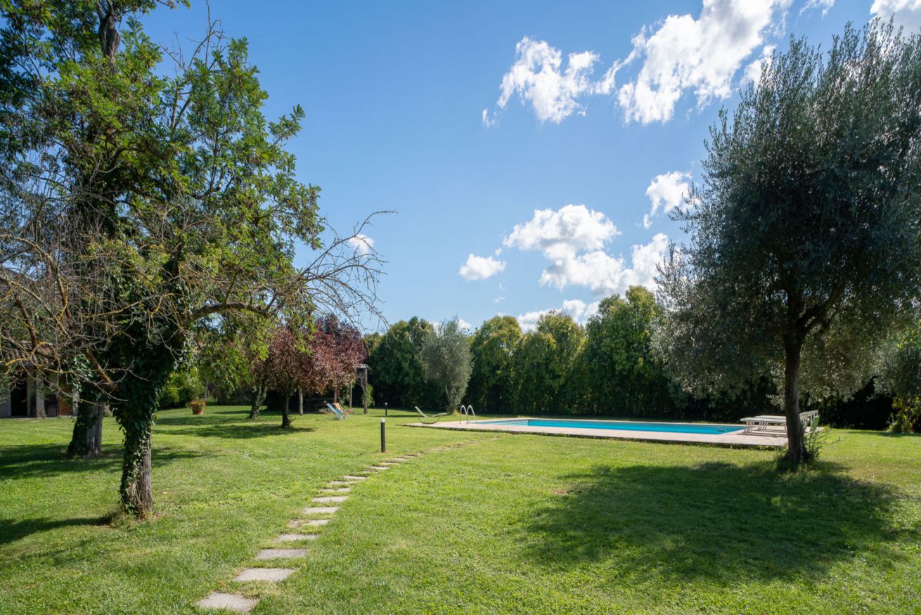 Property Image 2 - Elegant private villa with pool between Tuscany and Umbria