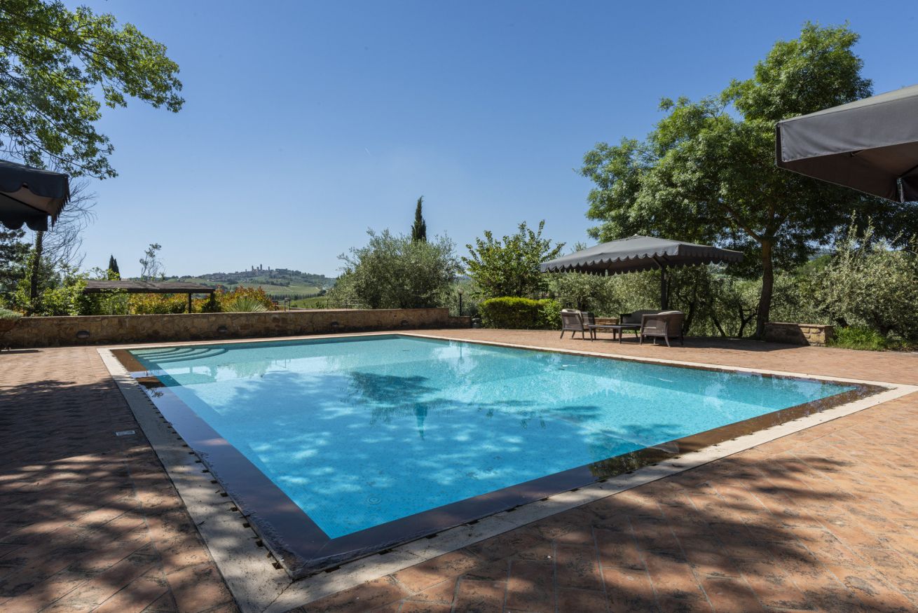Property Image 2 - Luxury Tuscan villa with private restaurant and pool near San Gimignano