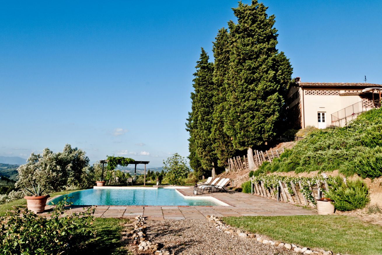 Property Image 1 - Cosy private house with pool near Florence