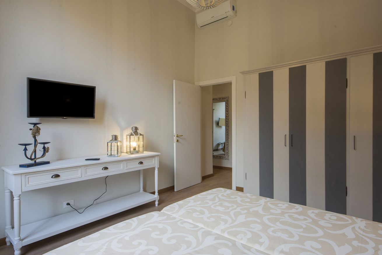 Property Image 2 - Delightful Apartment with Elevator near Santa Croce
