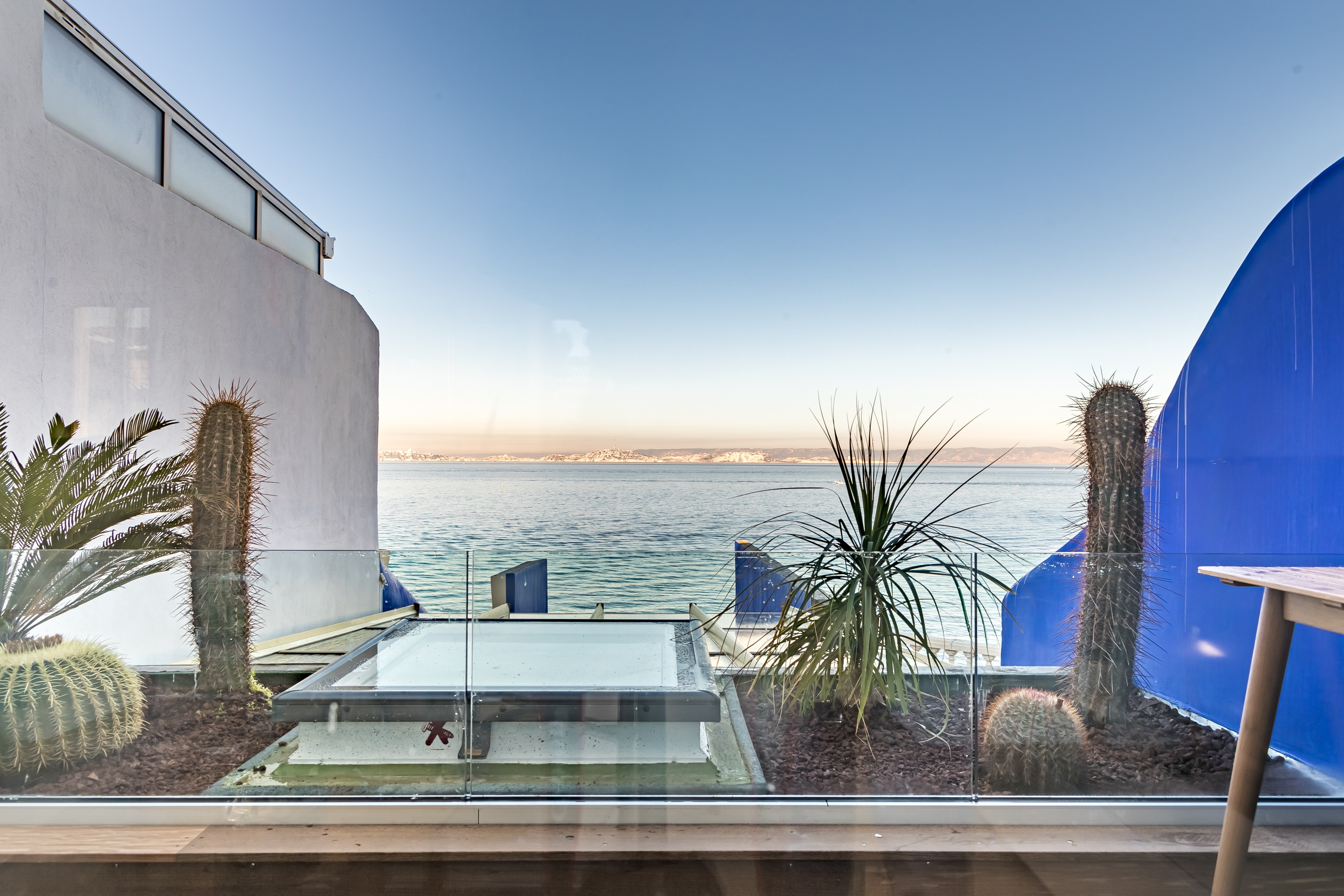 Property Image 1 - Charming one bedroom duplex flat with terrace amazing sea views