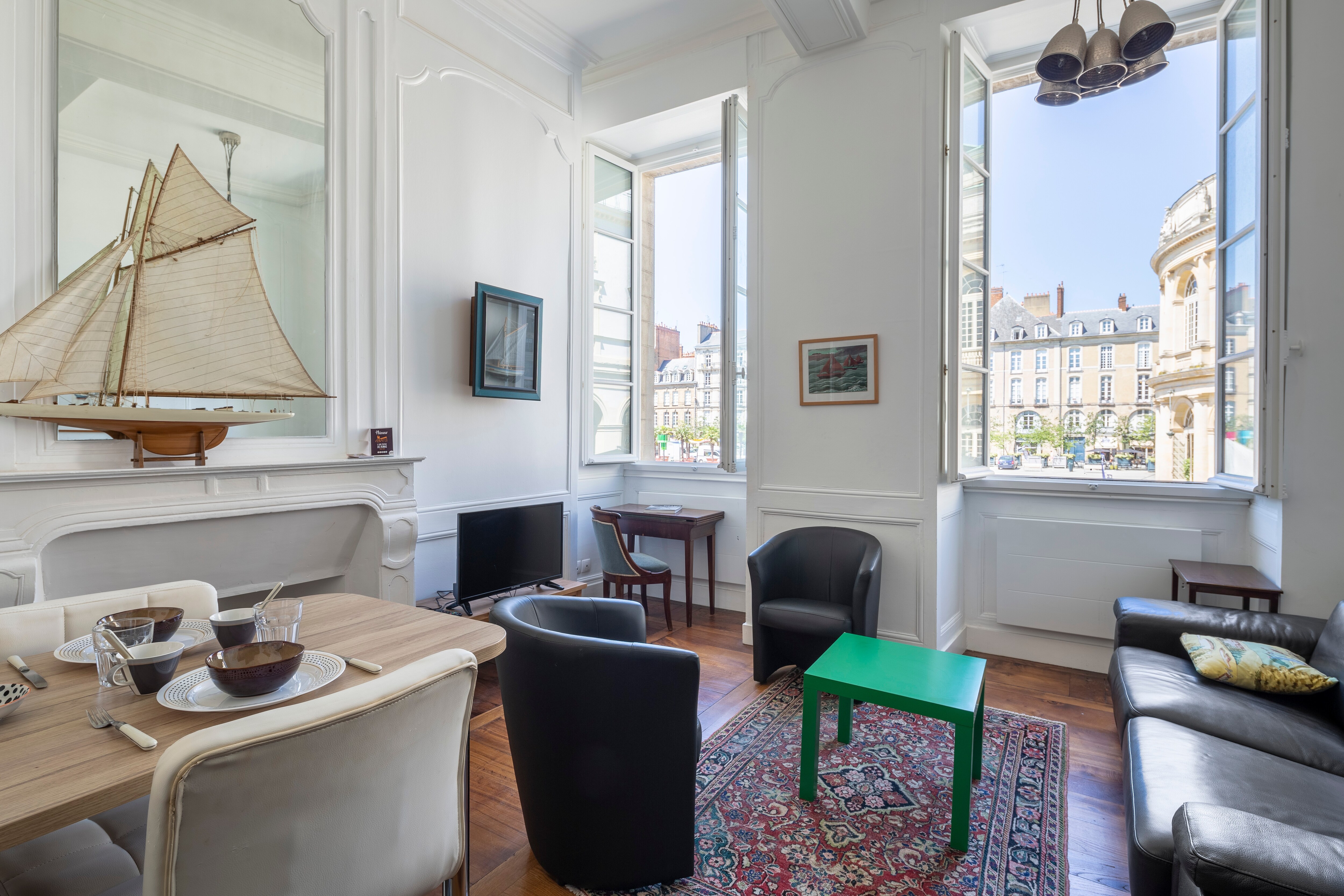 Property Image 1 - Comfortable Chic Apartment with Rennes Opera House View