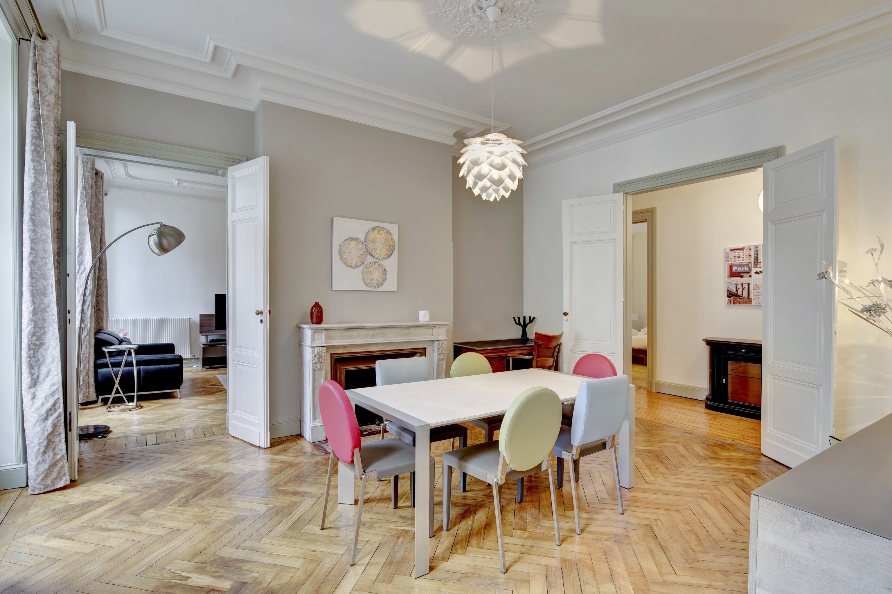 Property Image 1 - Sophisticated four bedroom flat in Bordeaux’s golden triangle