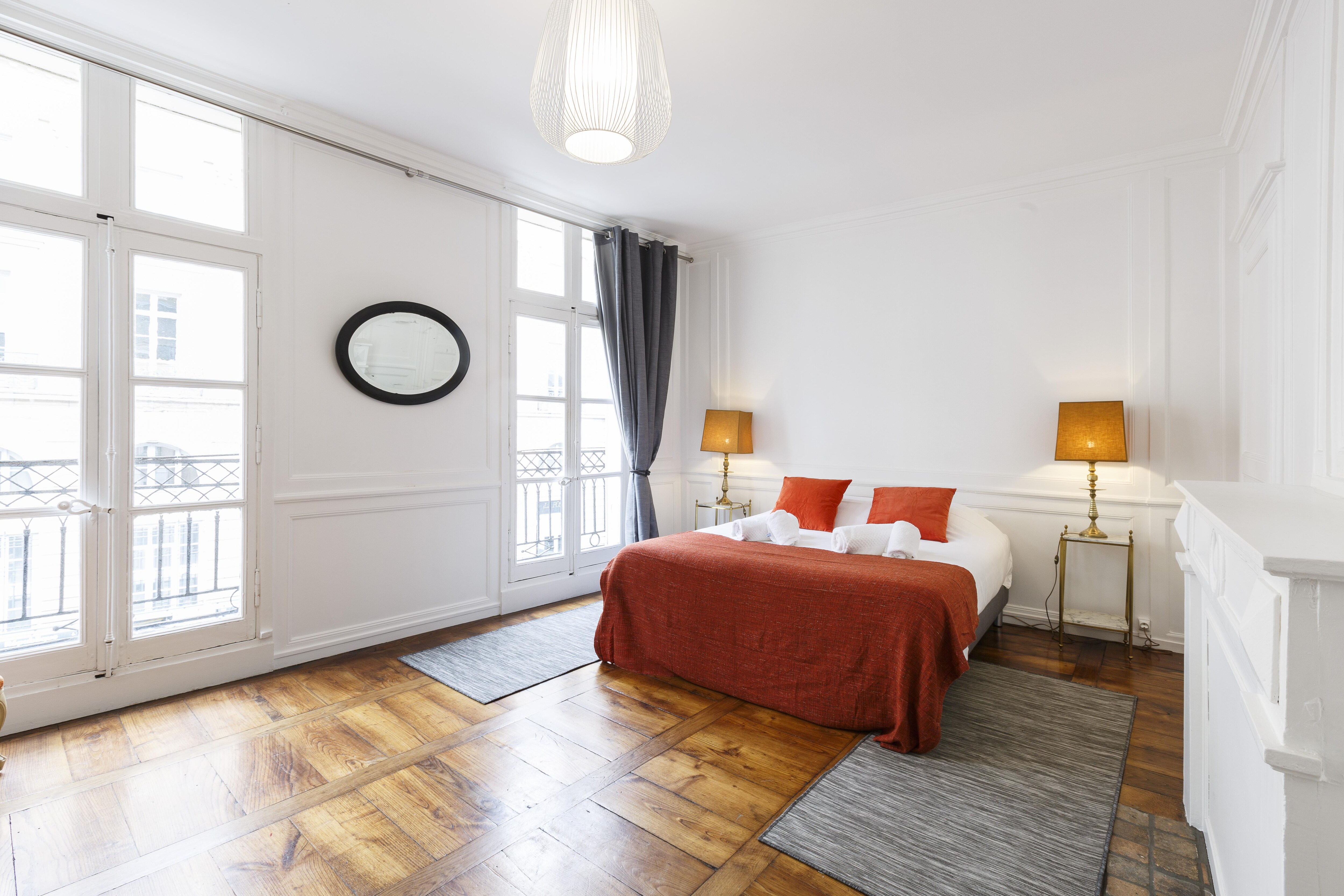 Property Image 2 - Stunning Modern Apartment in the Heart of Rennes
