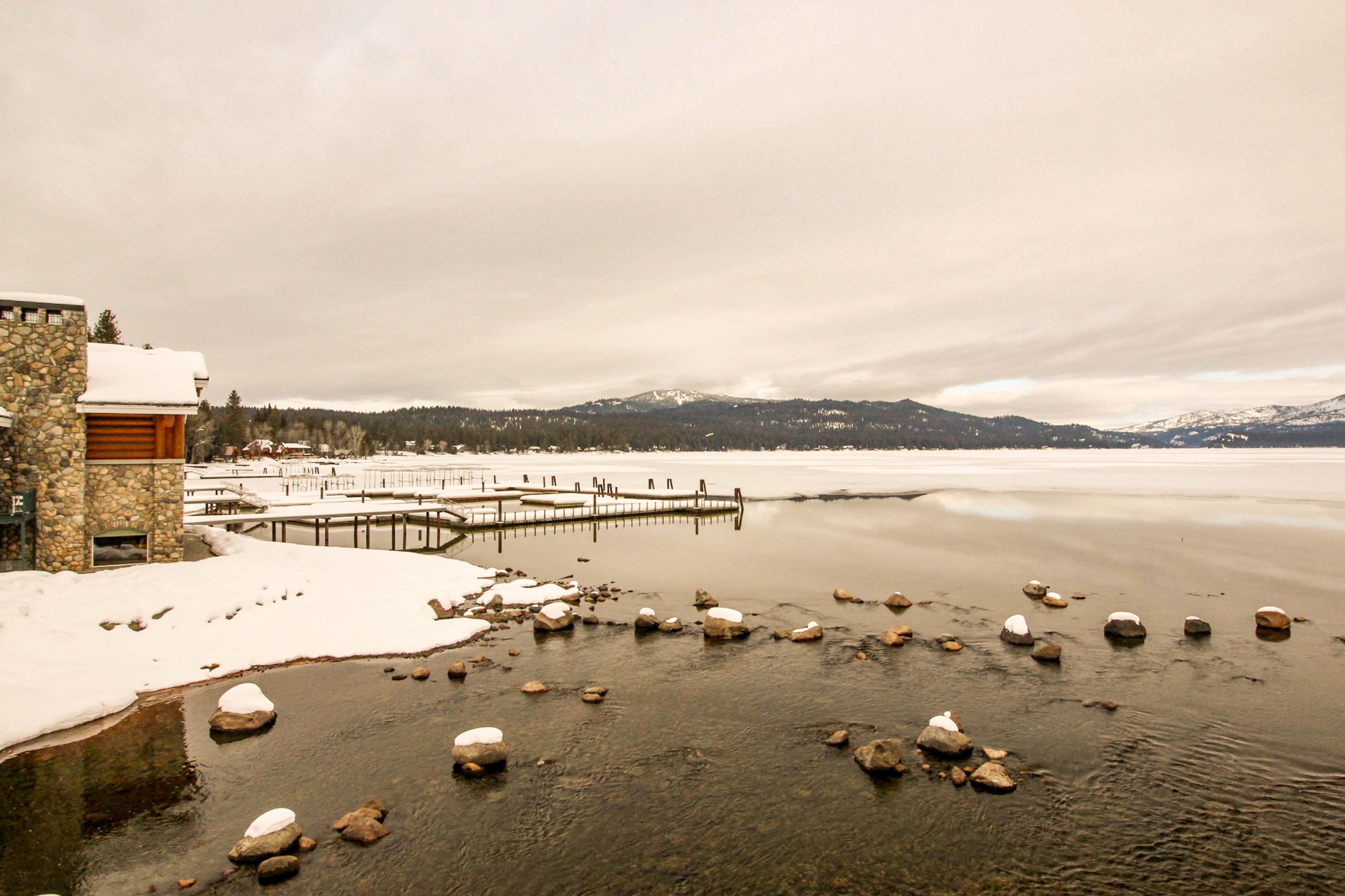 Awesome Payette Lake Cabin