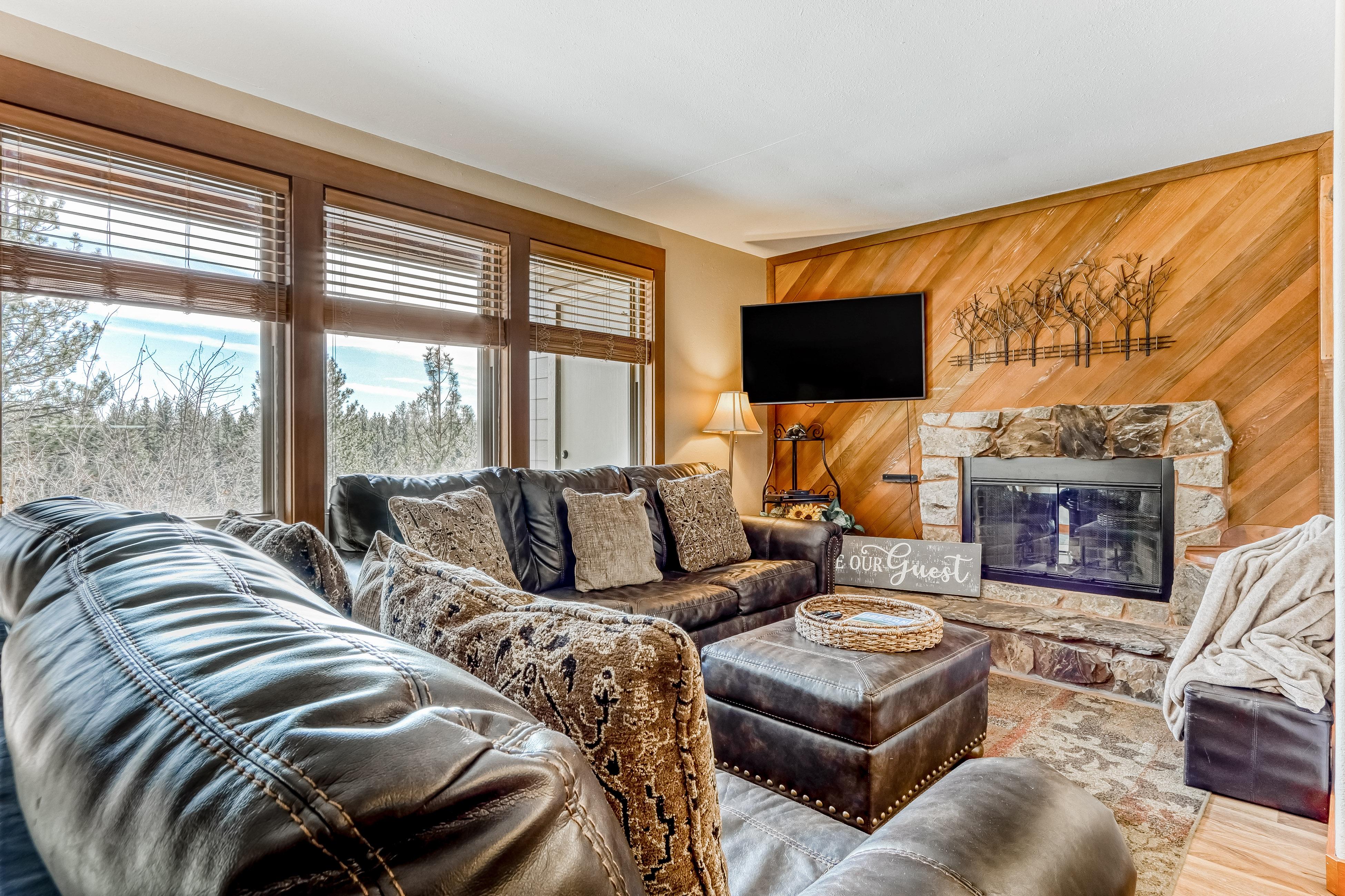 Property Image 1 - Seventh Mountain Resort Unit 713