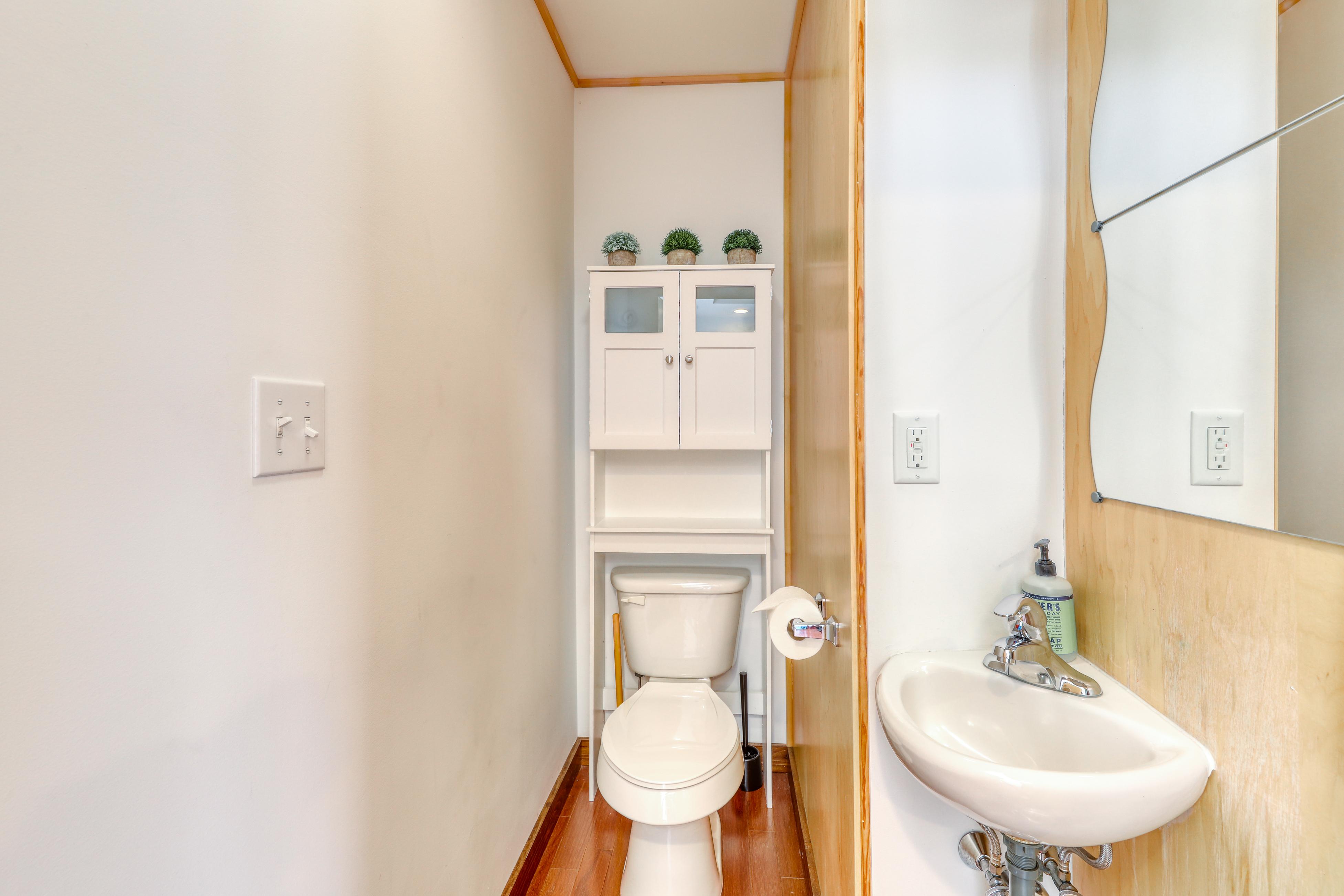 Contemporary Maine Retreat