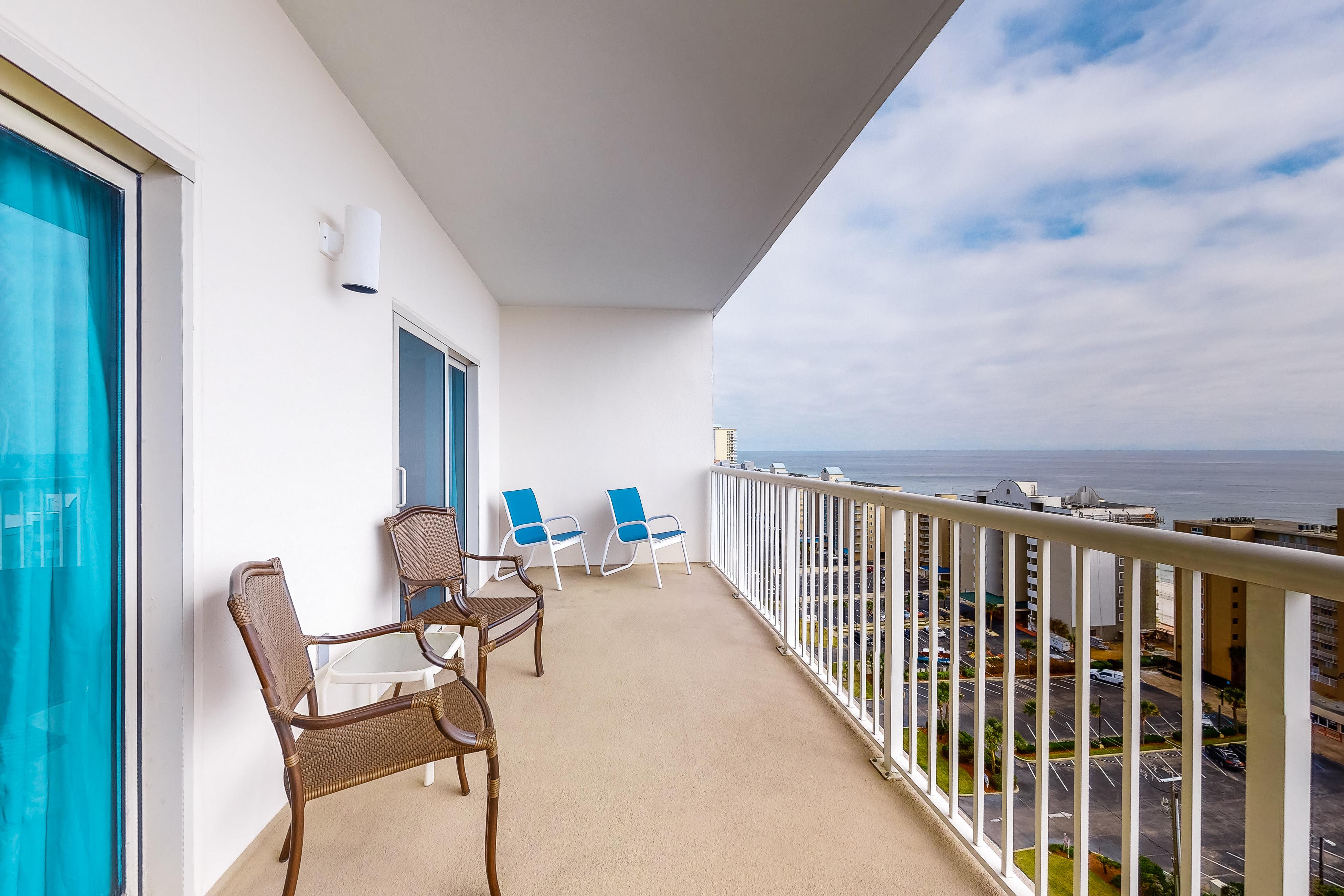 Property Image 2 - Crystal Tower 1307