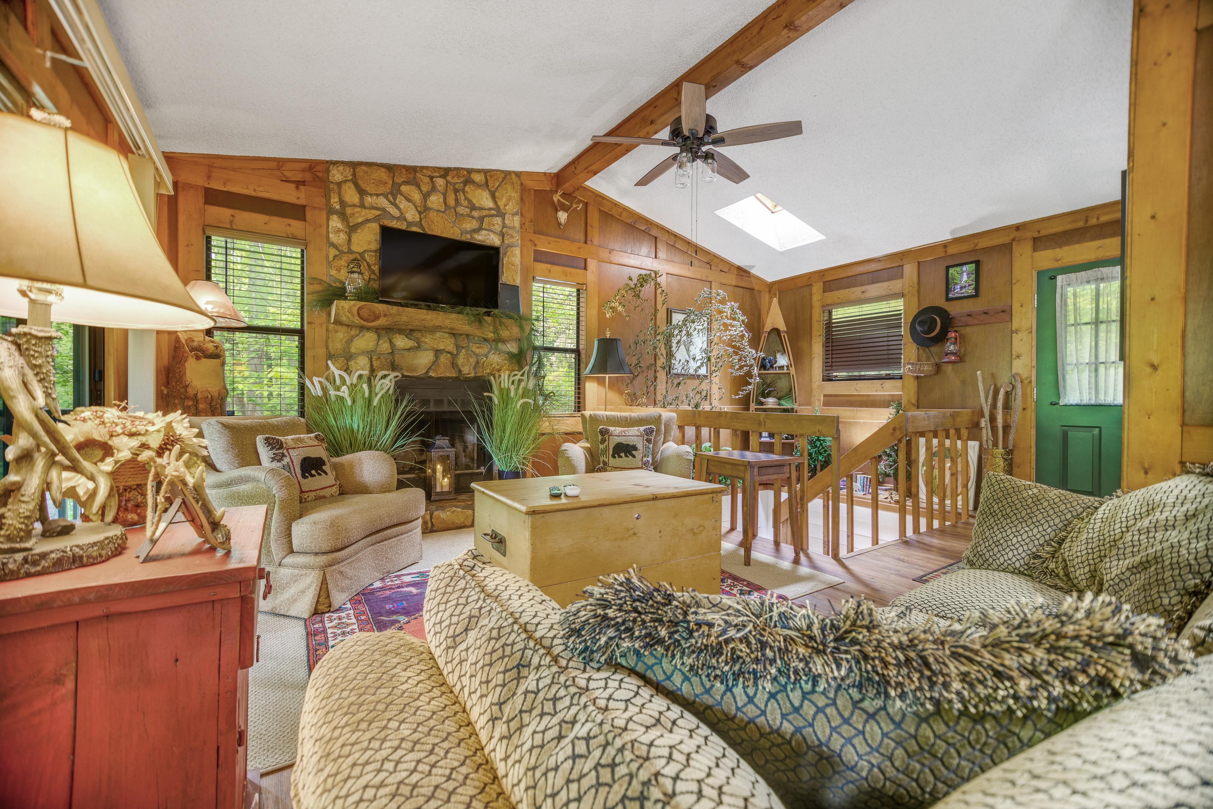 Rushing Creek Retreat Home Rental in Sylva