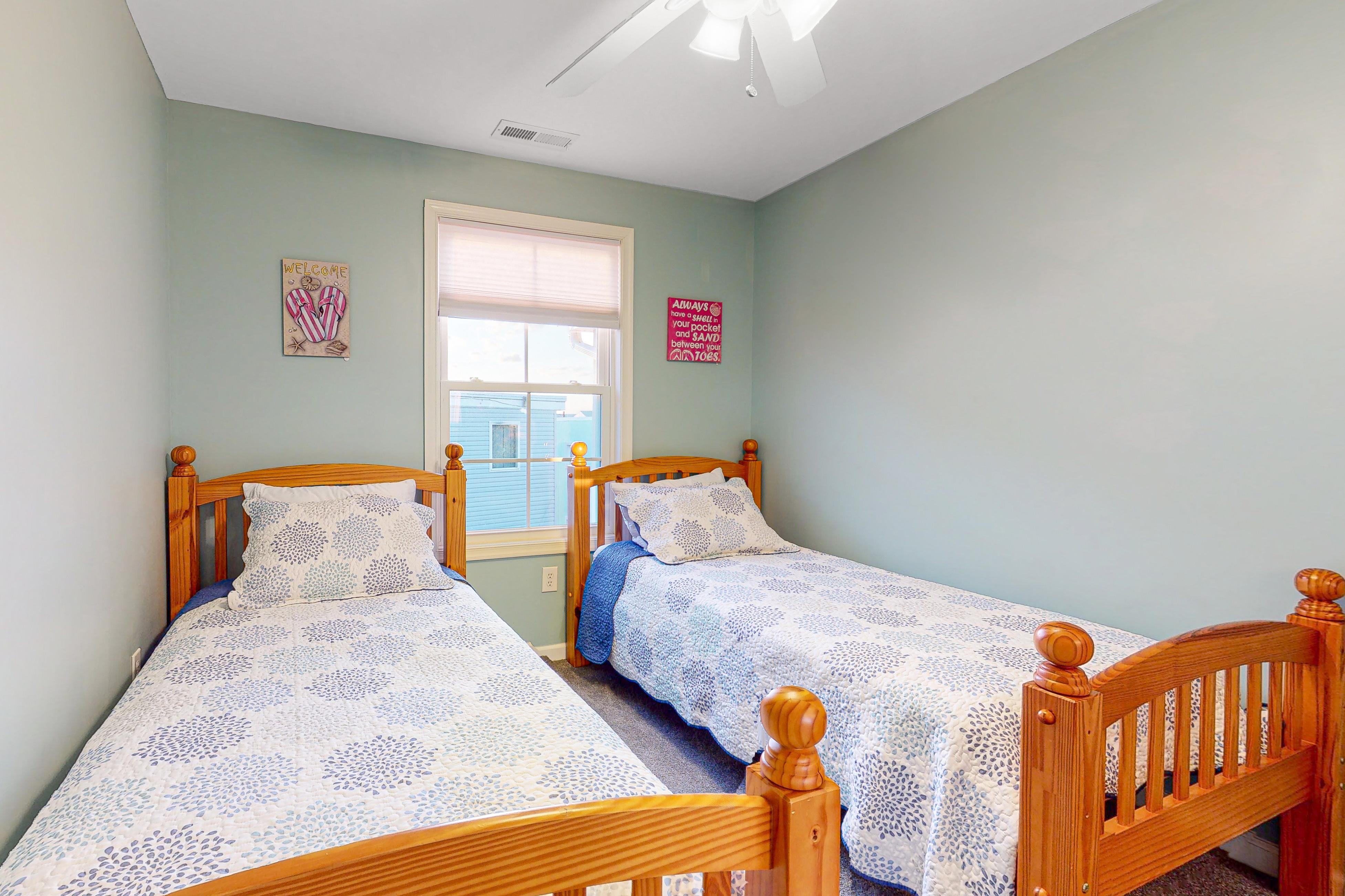 Sunset Drive, Unit B