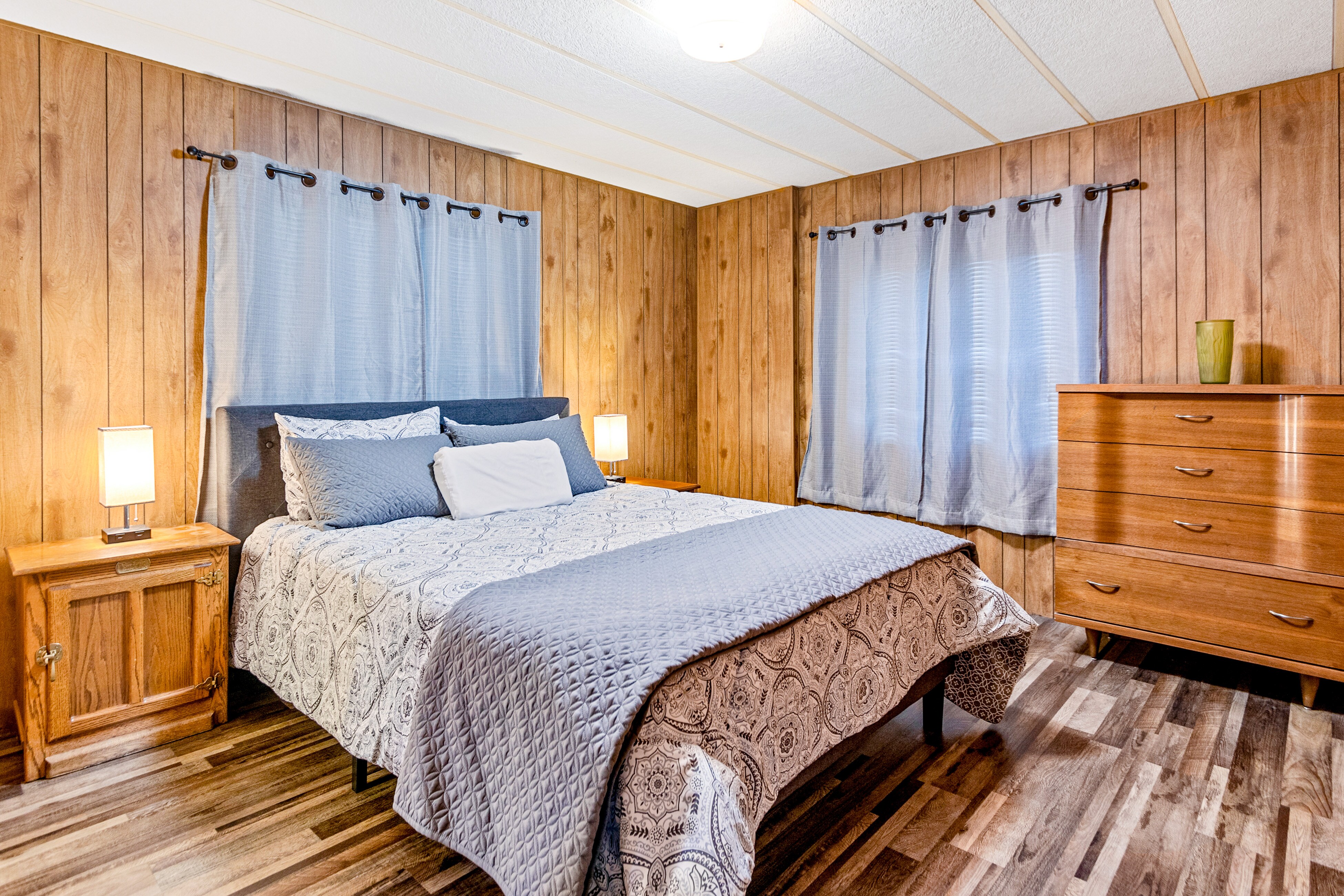 Downtown Harrison Lakeview Getaway Downtown Harrison Lakeview Getaway