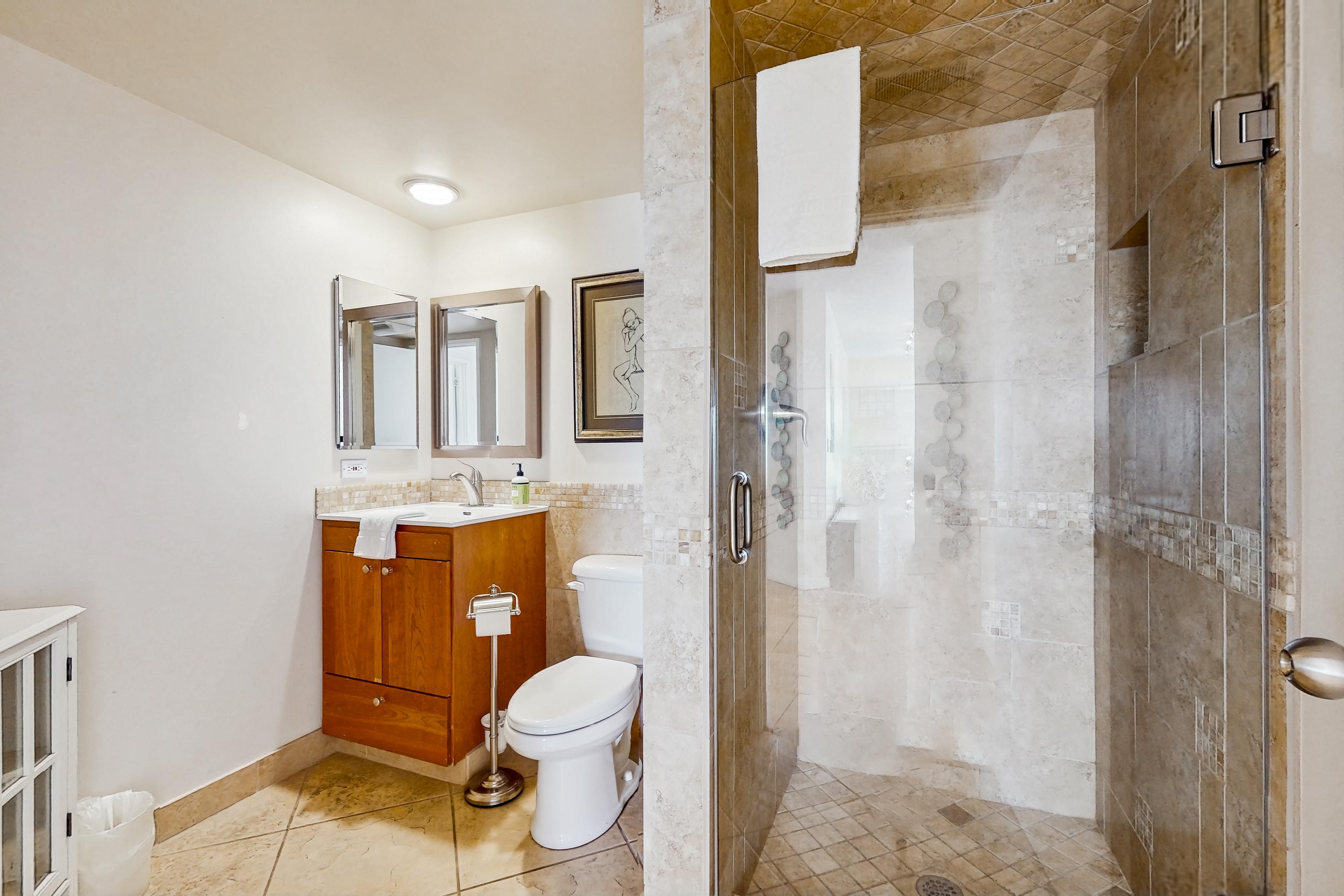 Newmark Bayview Luxury Suite