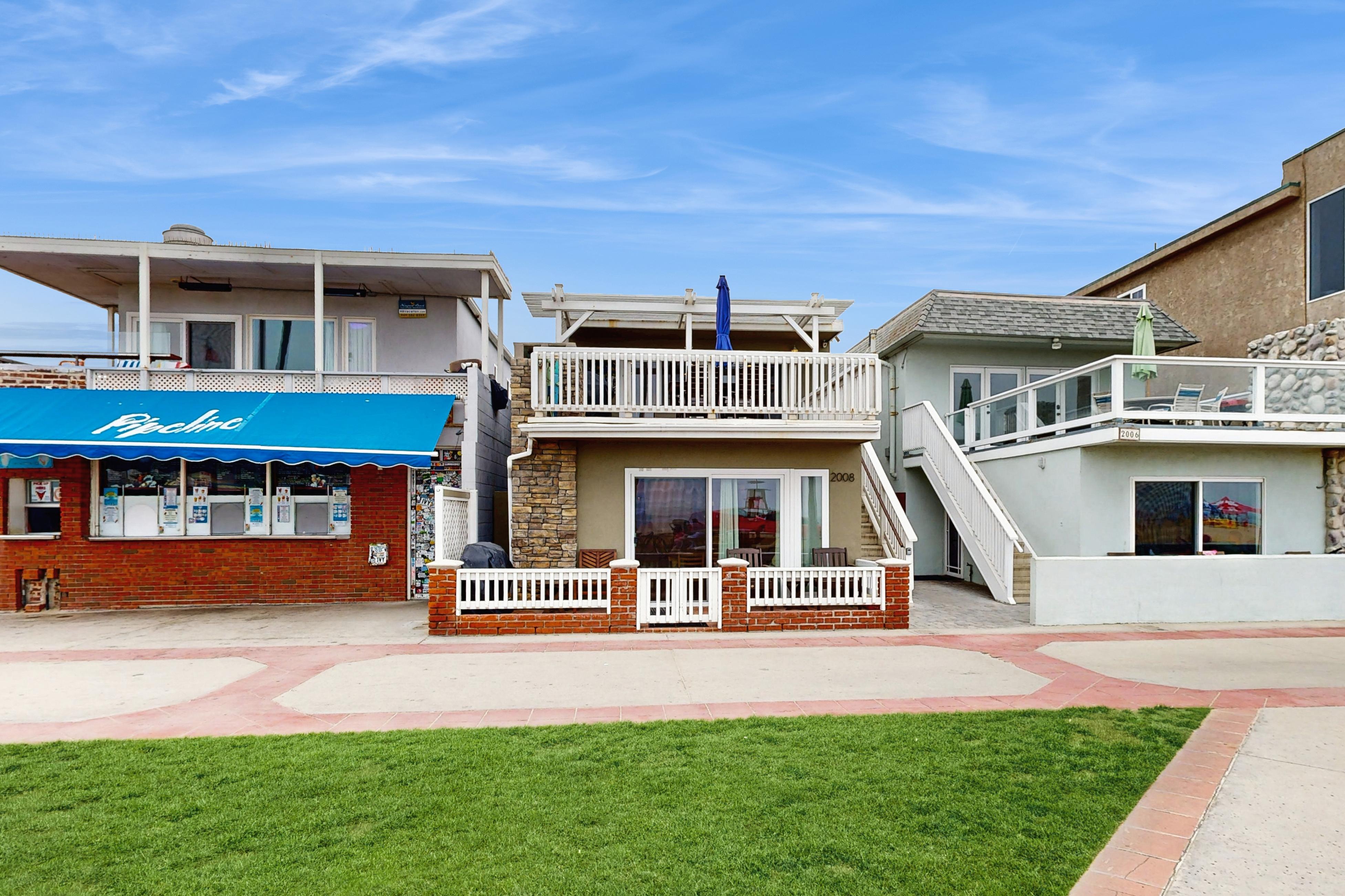 Newport Vacation Memories -Downstairs Newport Vacation Memories -Downstairs