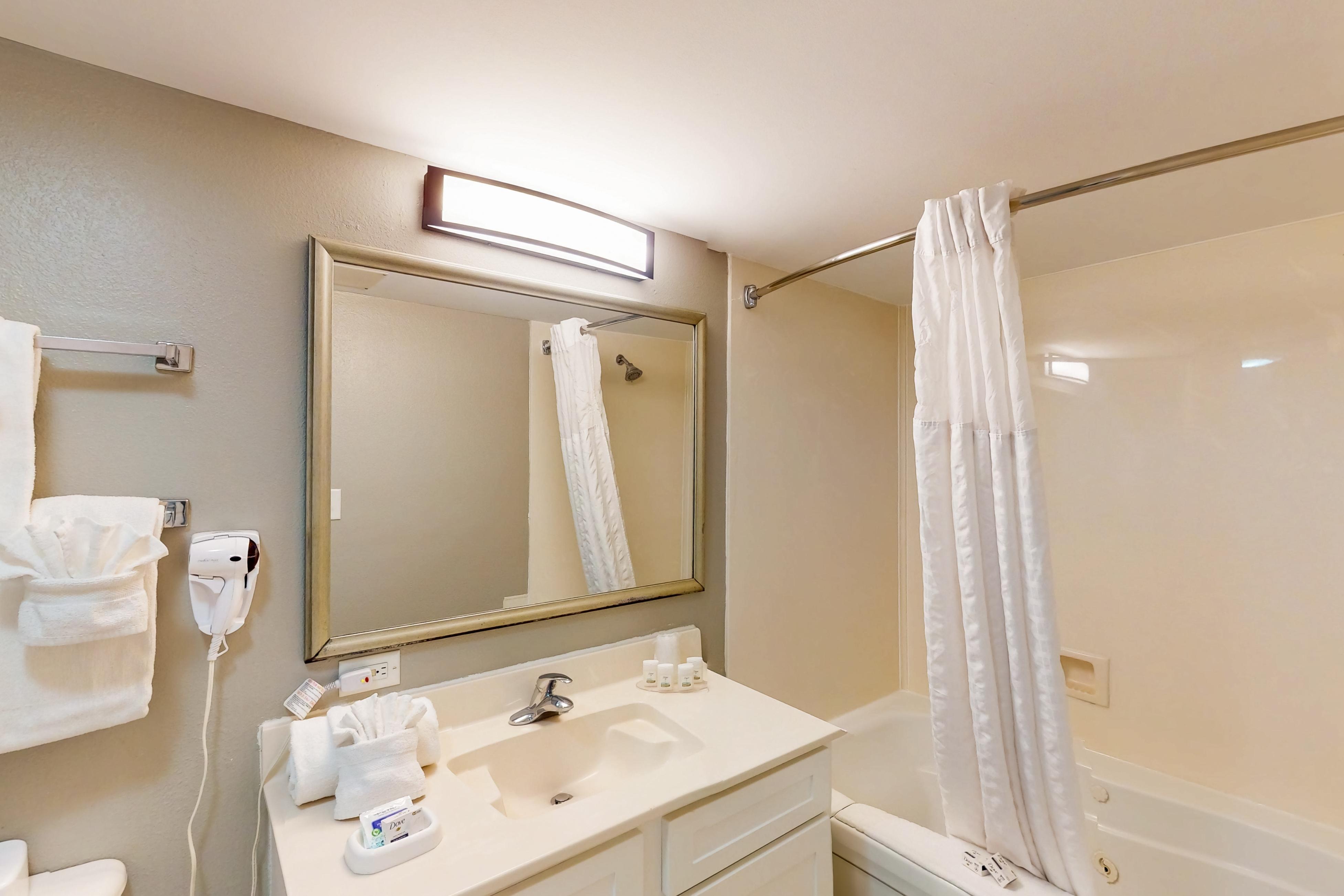 Bay Watch 1615 Bay Watch 1615