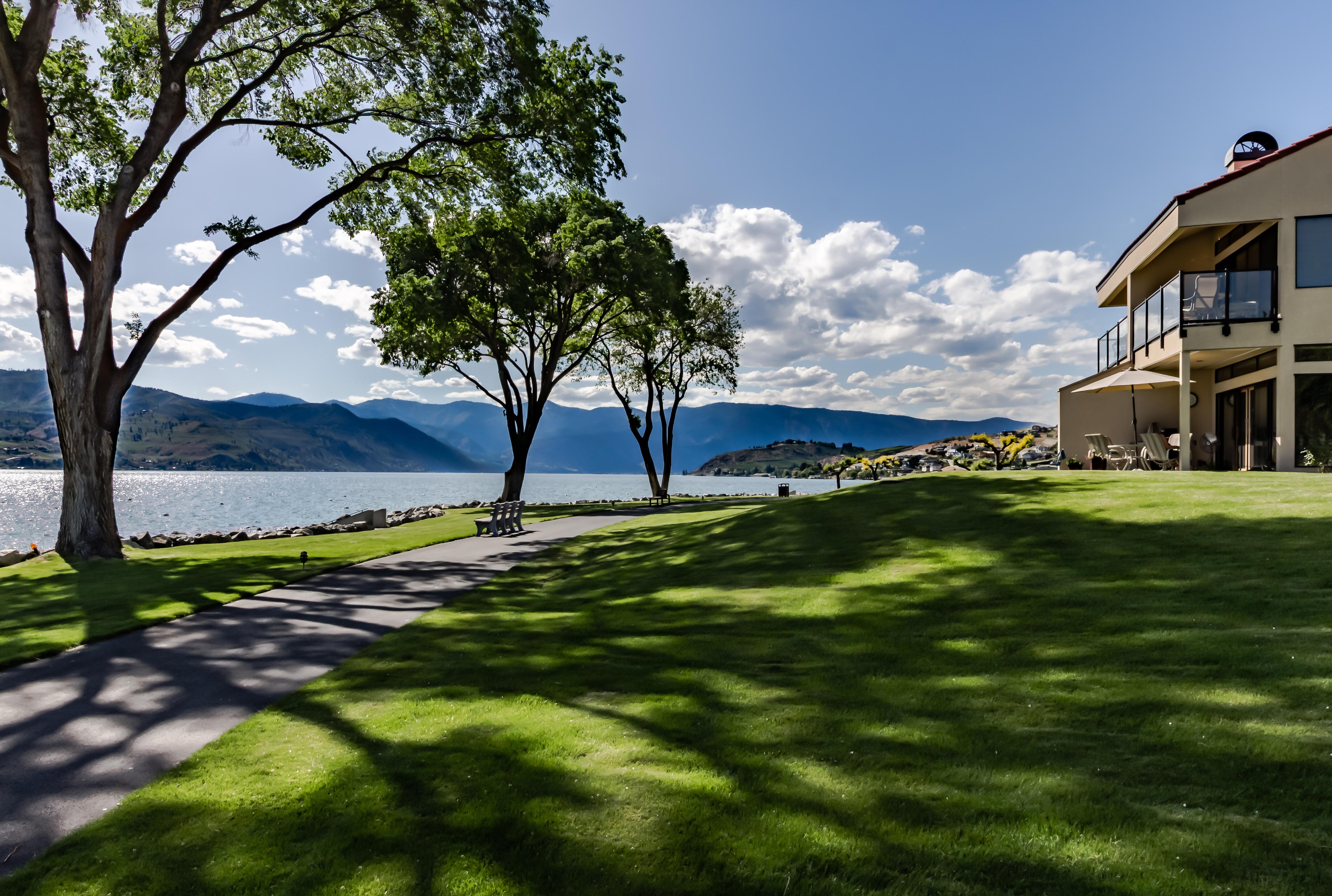 Lake Chelan Shores - Hillside Hideaway #16-7&8
