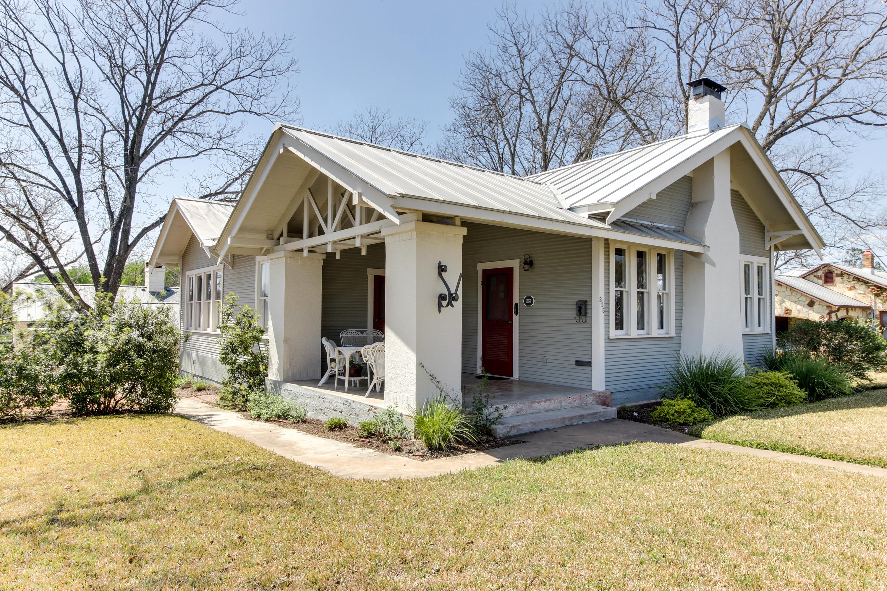 Property Image 1 - Travis Street: Travis House